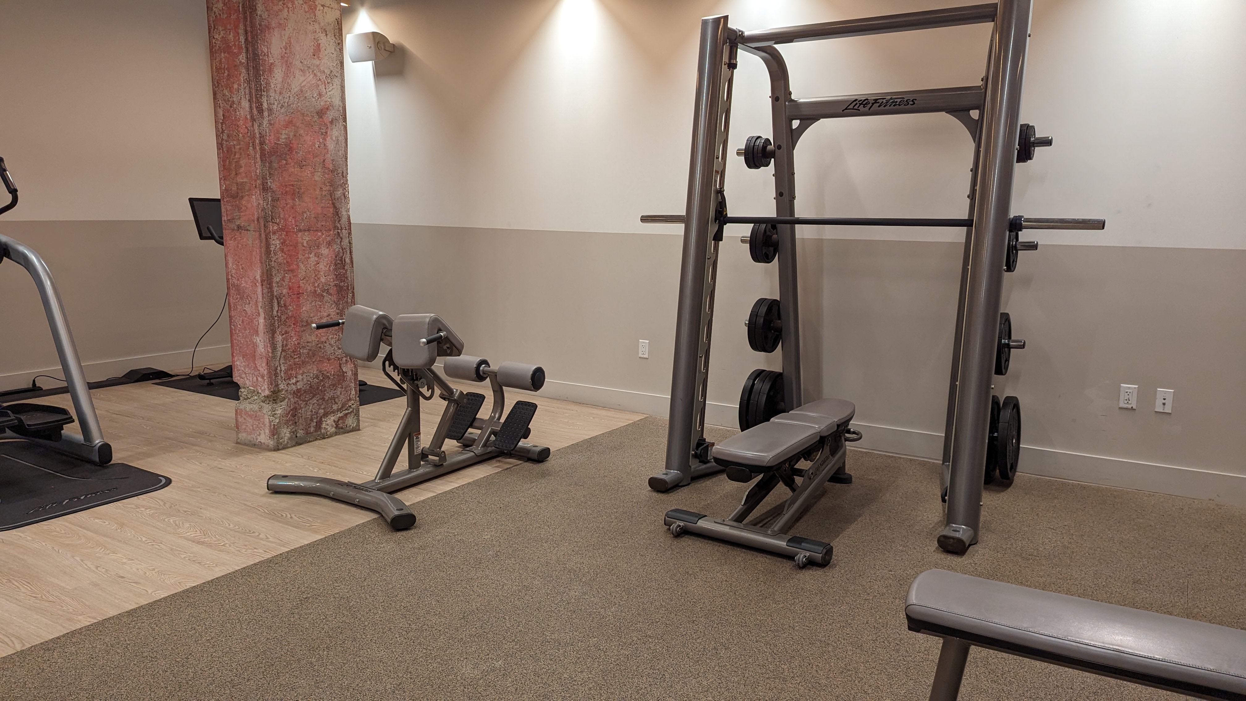 Hotel Kabuki San Francisco amenities fitness center weight rack Hotel Kabuki San Francisco amenities fitness center weight rack