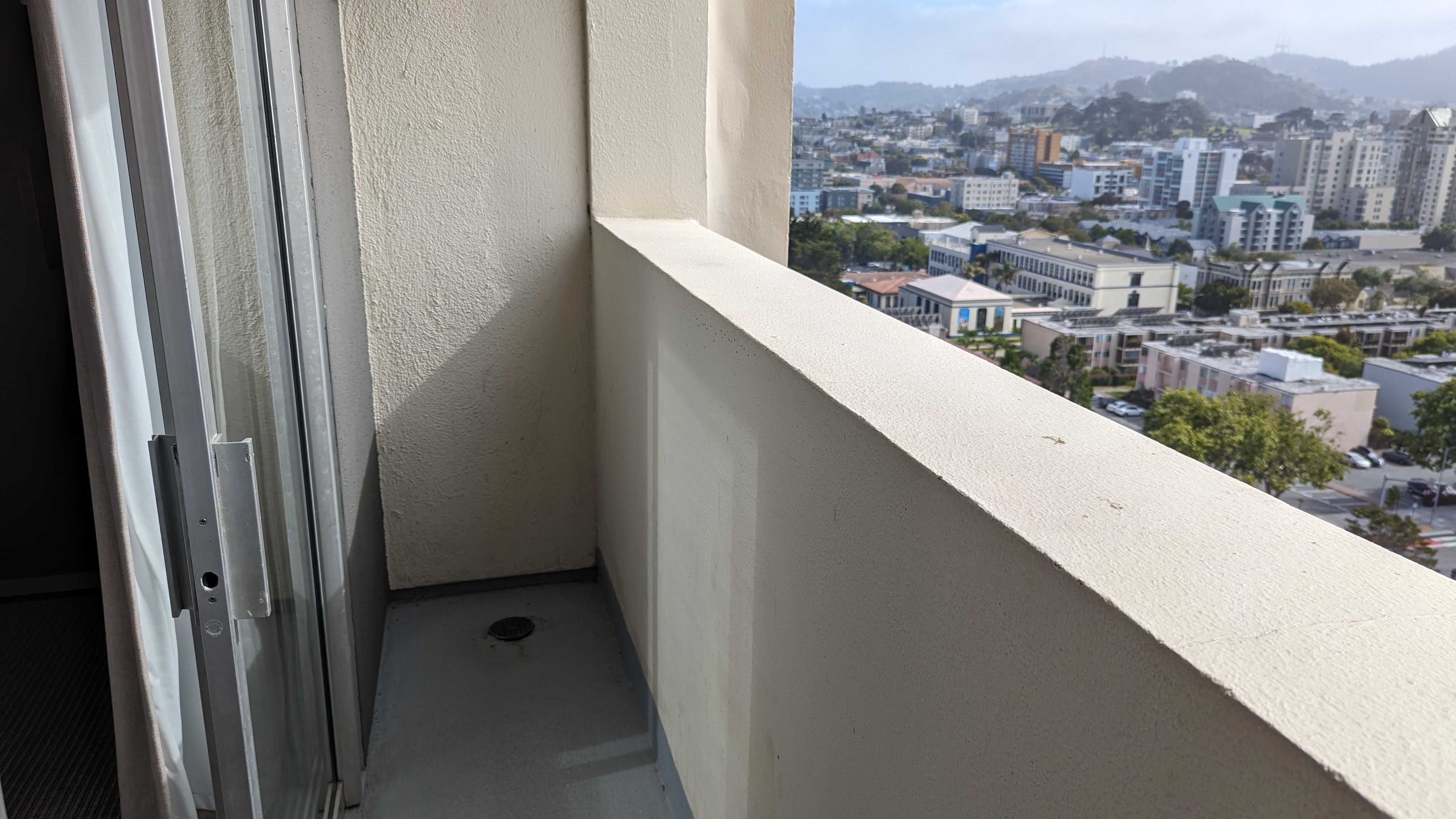 Hotel Kabuki San Francisco guest room balcony Hotel Kabuki San Francisco guest room balcony