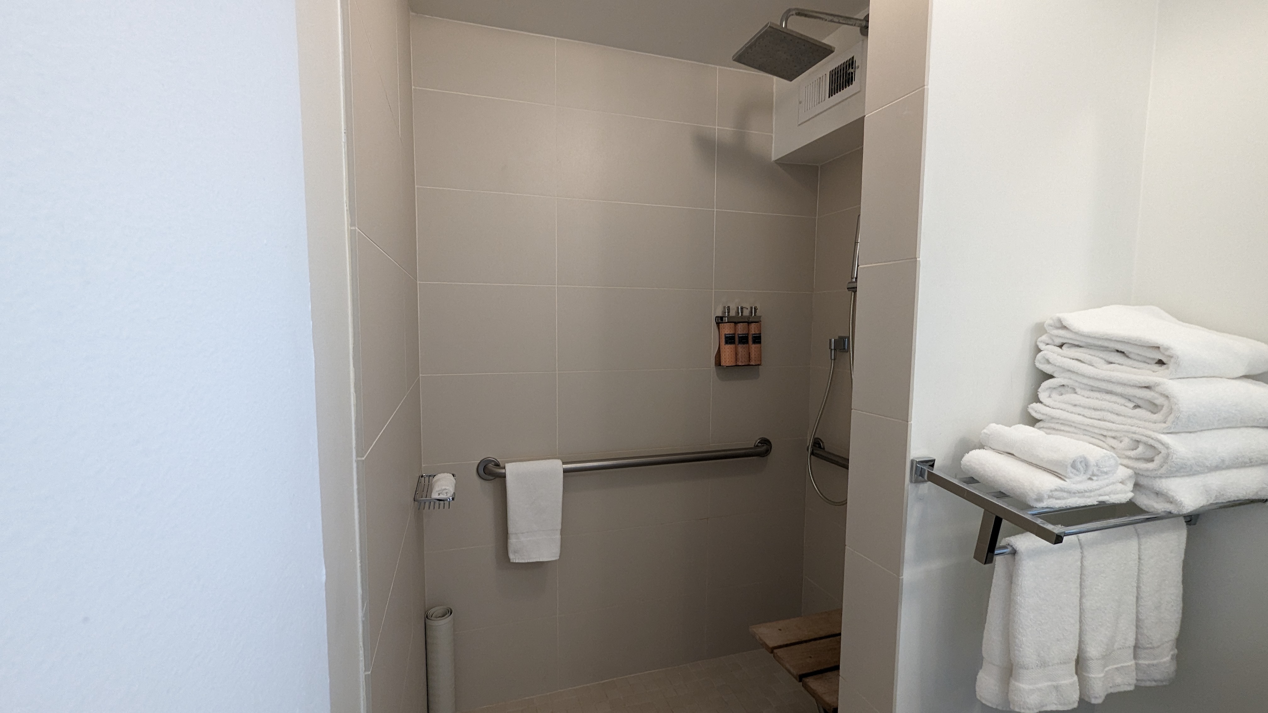 Hotel Kabuki San Francisco guest room bathroom shower Hotel Kabuki San Francisco guest room bathroom shower