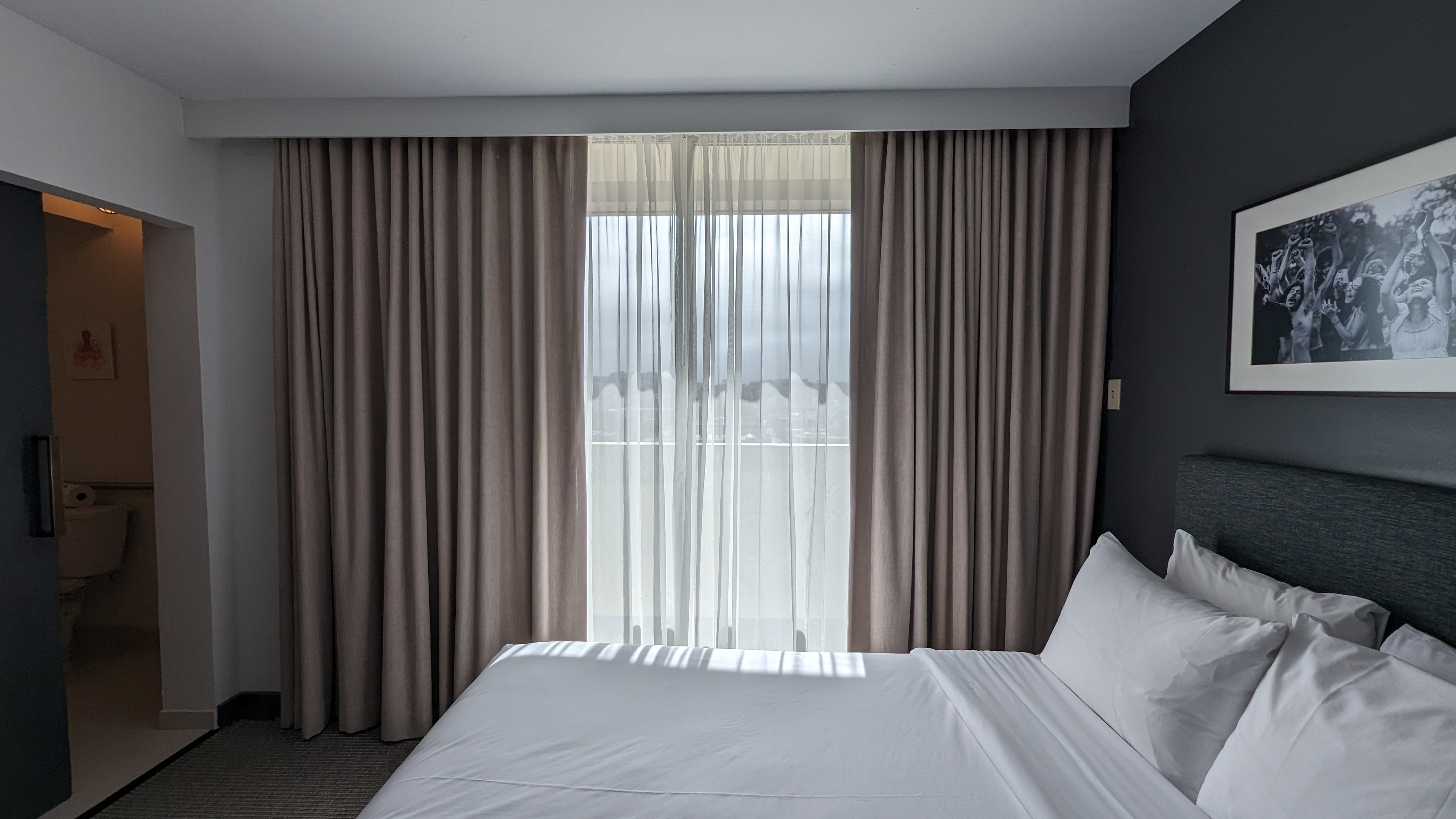 Hotel Kabuki San Francisco guest room window Hotel Kabuki San Francisco guest room window