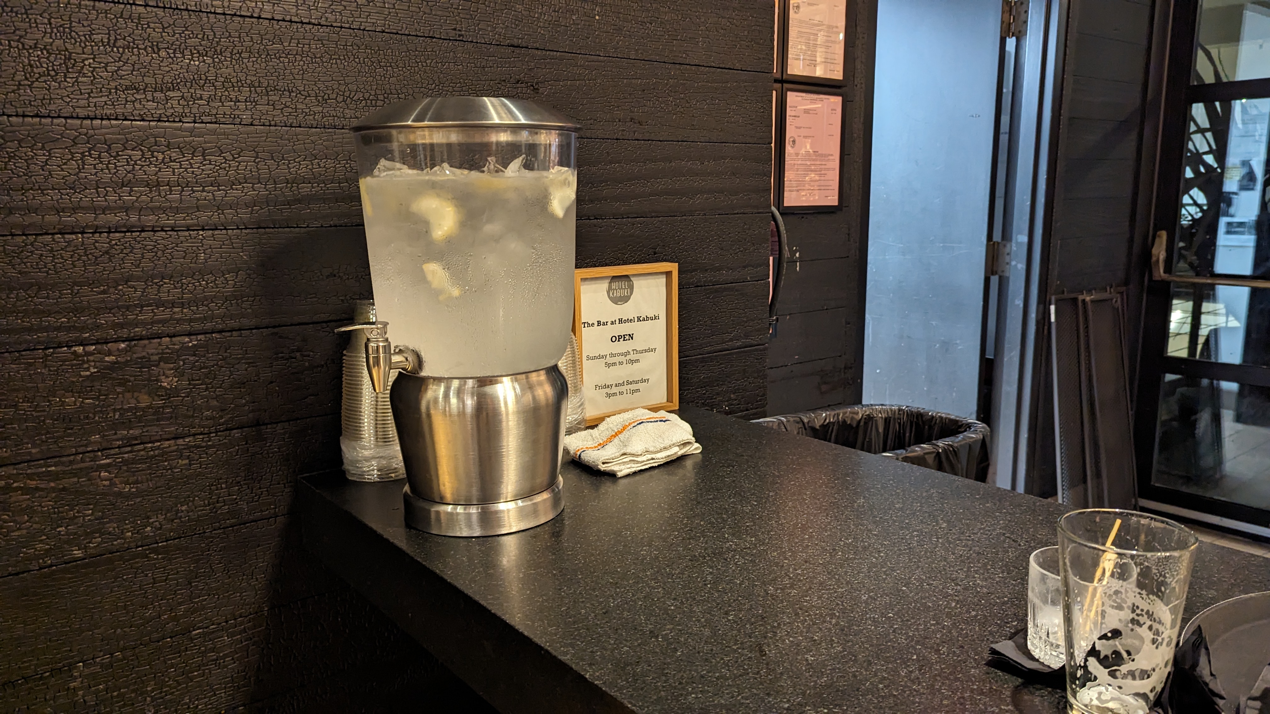 Hotel Kabuki San Francisco lobby water station Hotel Kabuki San Francisco lobby water station