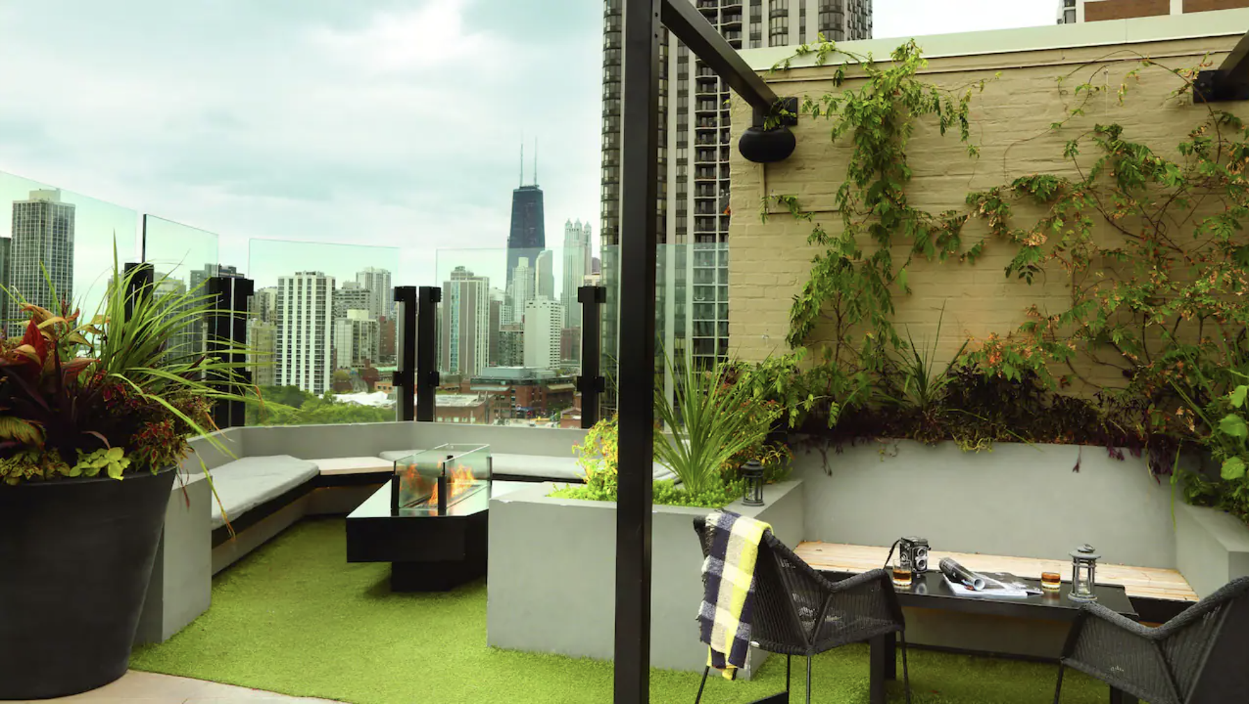 Hotel Lincoln rooftop Hyatt Hotel Lincoln rooftop Hyatt
