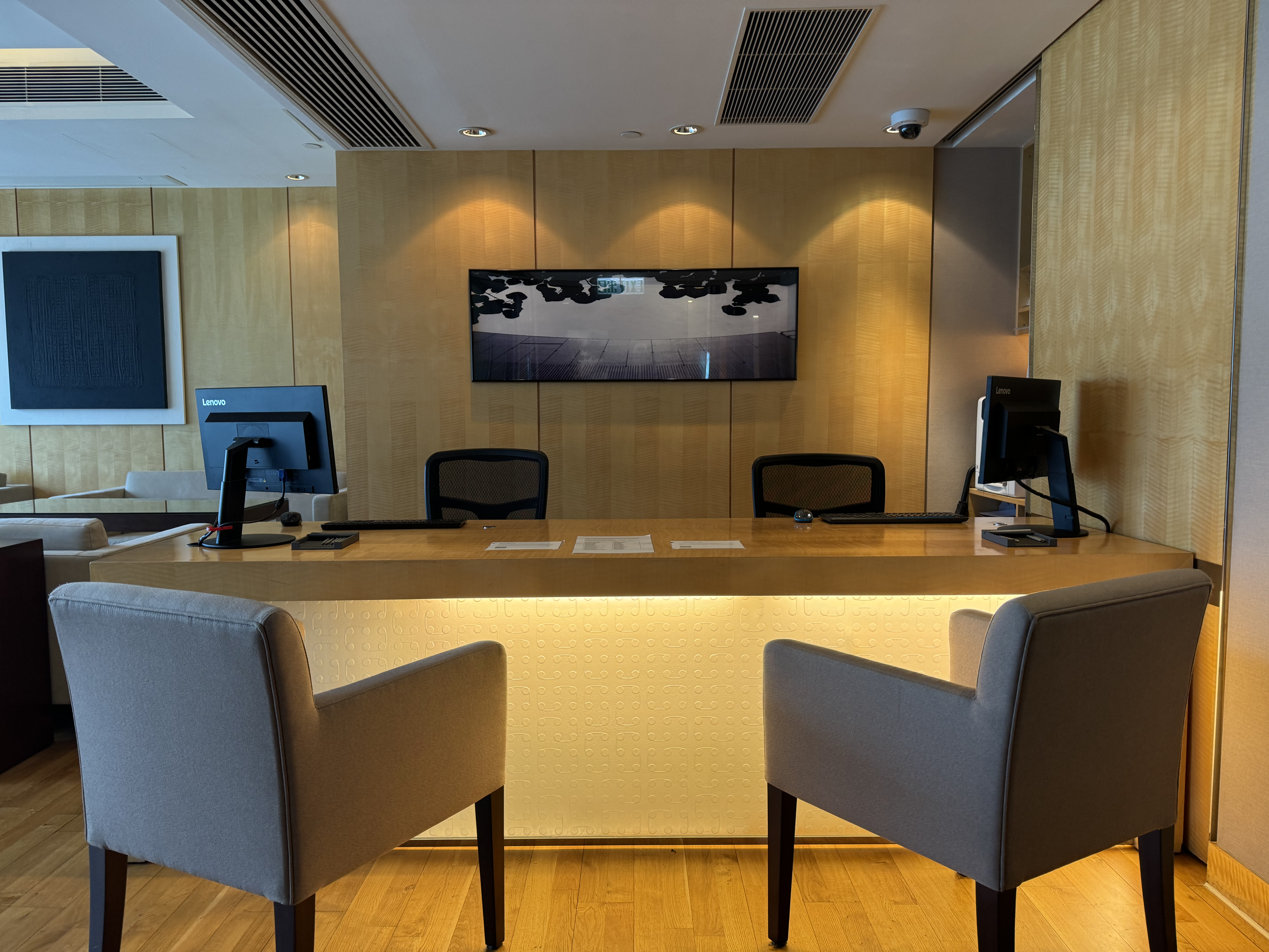 Hyatt Regency Hong Kong Tsim Sha Tsui Regency Club reception desk