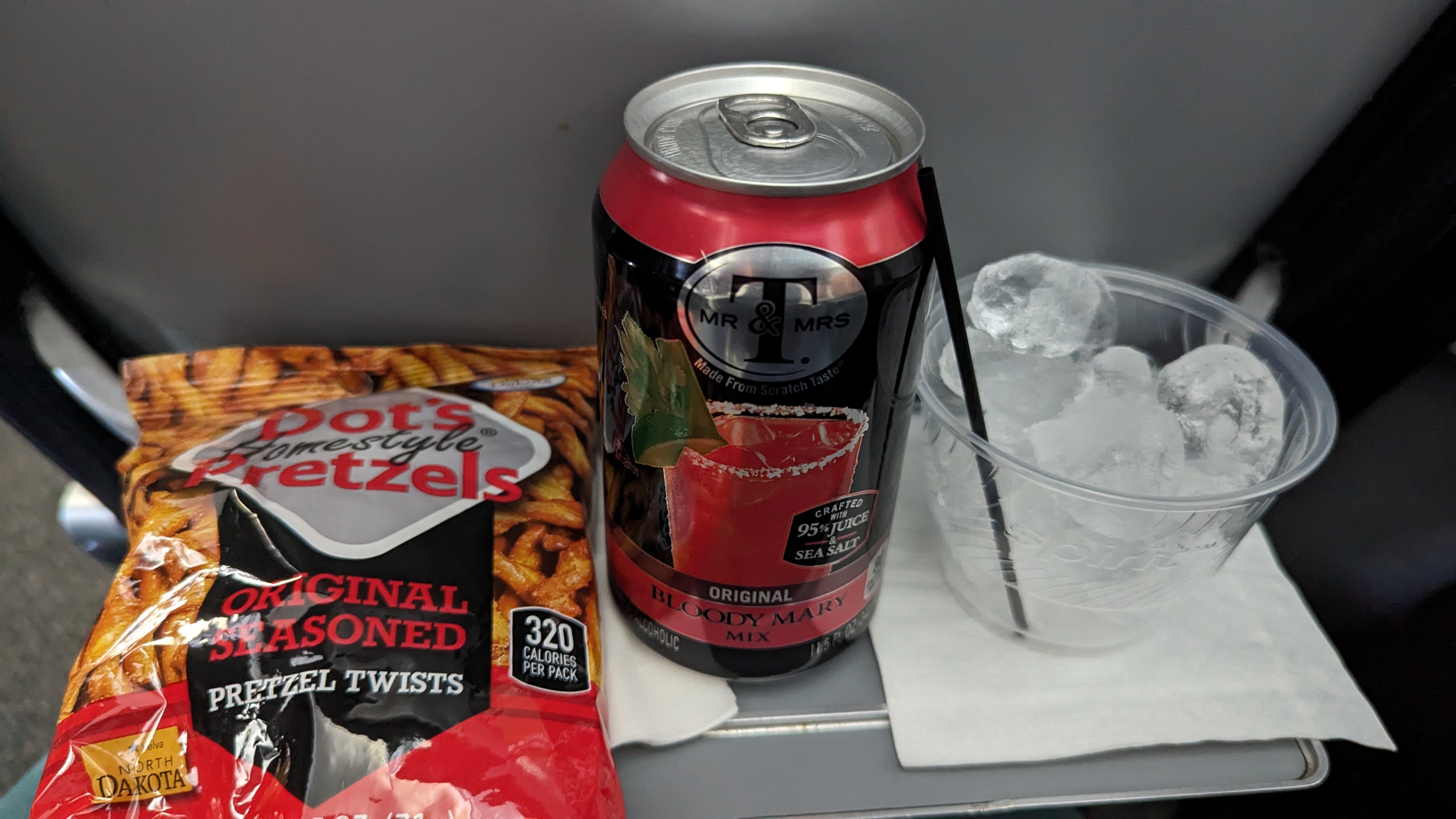 IAH to LAS Spirit Gold status food and beverage IAH to LAS Spirit Gold status food and beverage