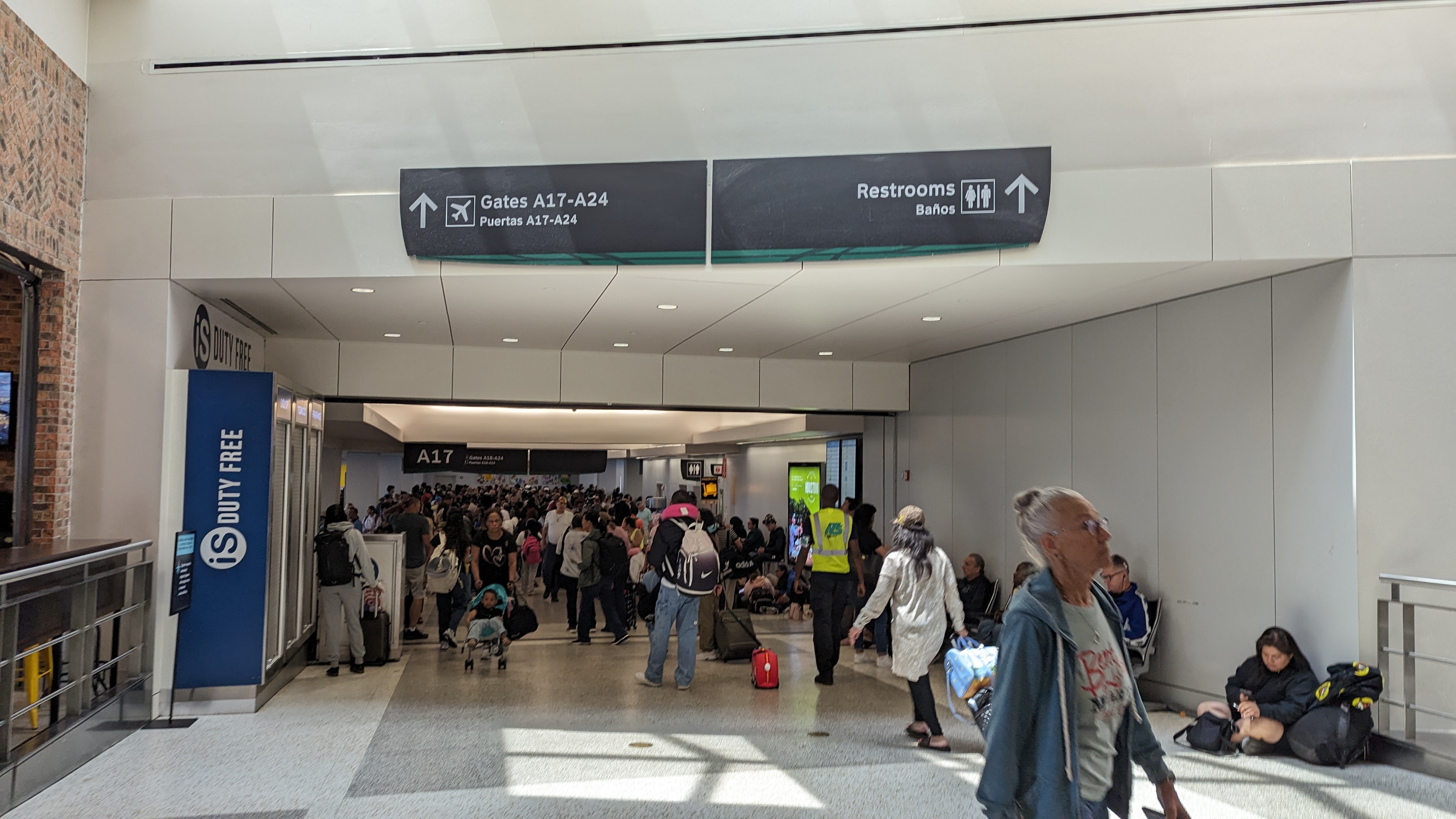 IAH to LAS Terminal A gate area IAH to LAS Terminal A gate area
