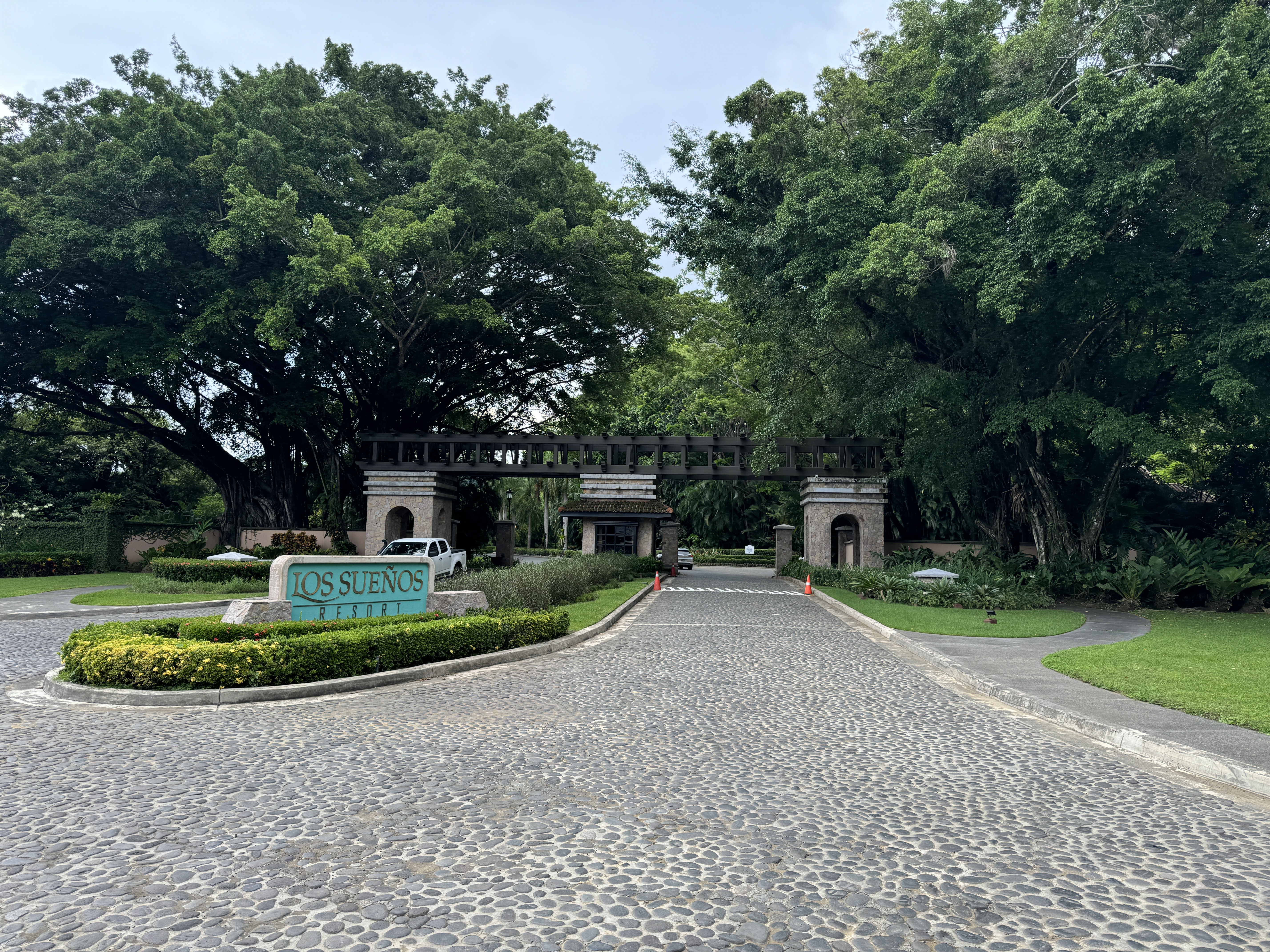 Los Suenos Marriott Entrance