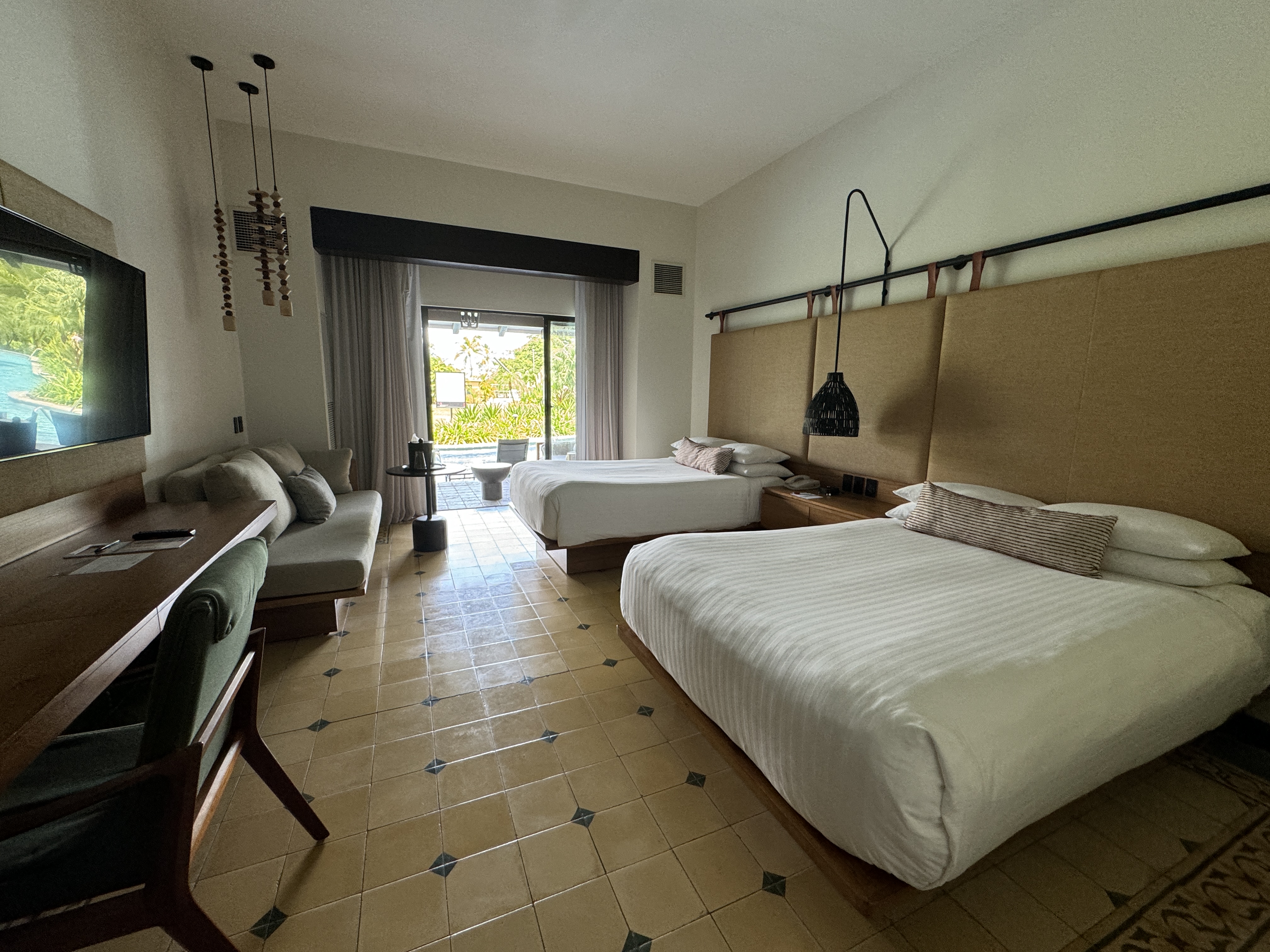 Los Suenos Marriott Swim Up Room 2 Doubles