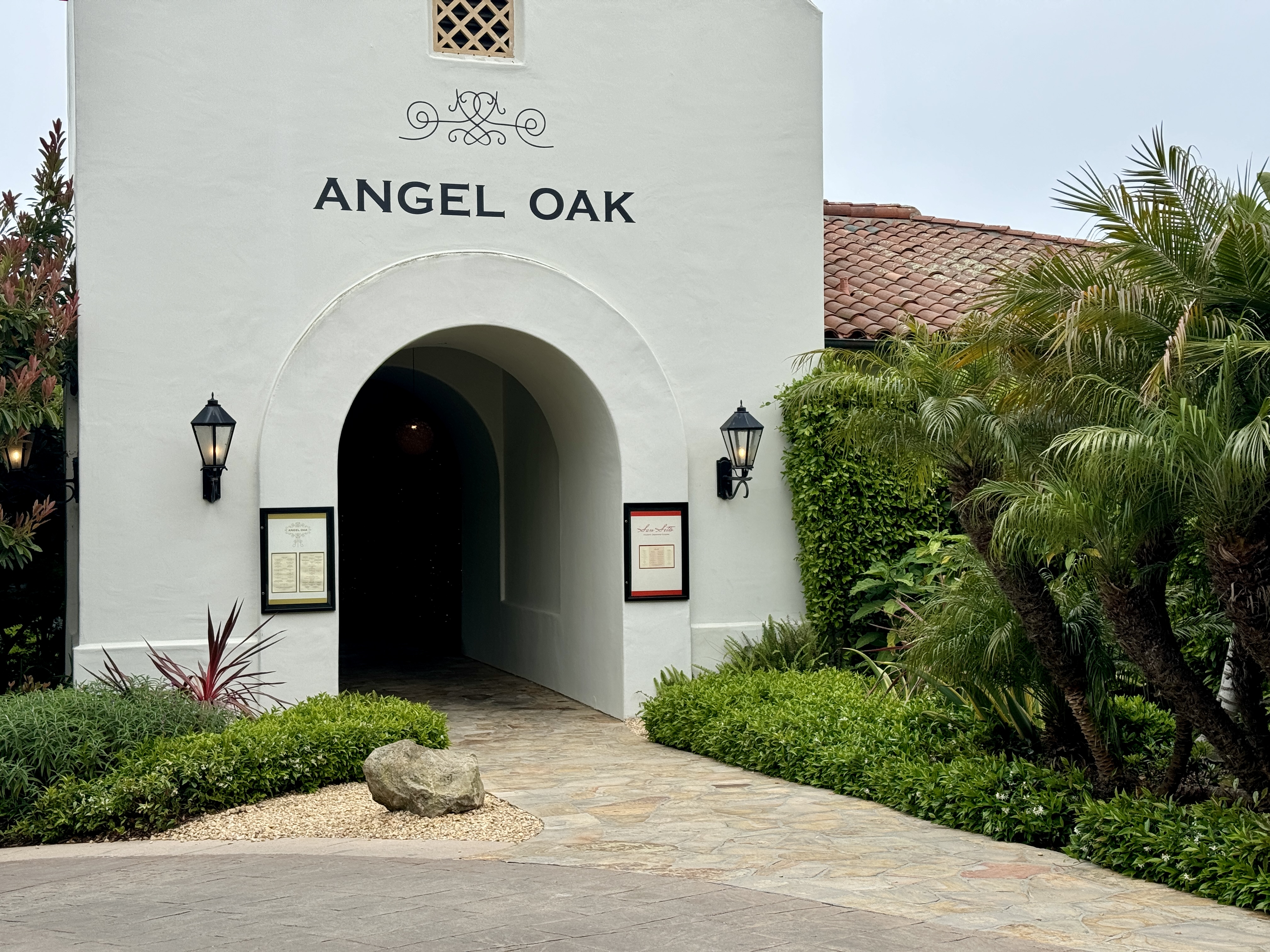 Ritz Carlton Bacara Santa Barbara Angel Oak Exterior Ritz Carlton Bacara Santa Barbara Angel Oak Exterior