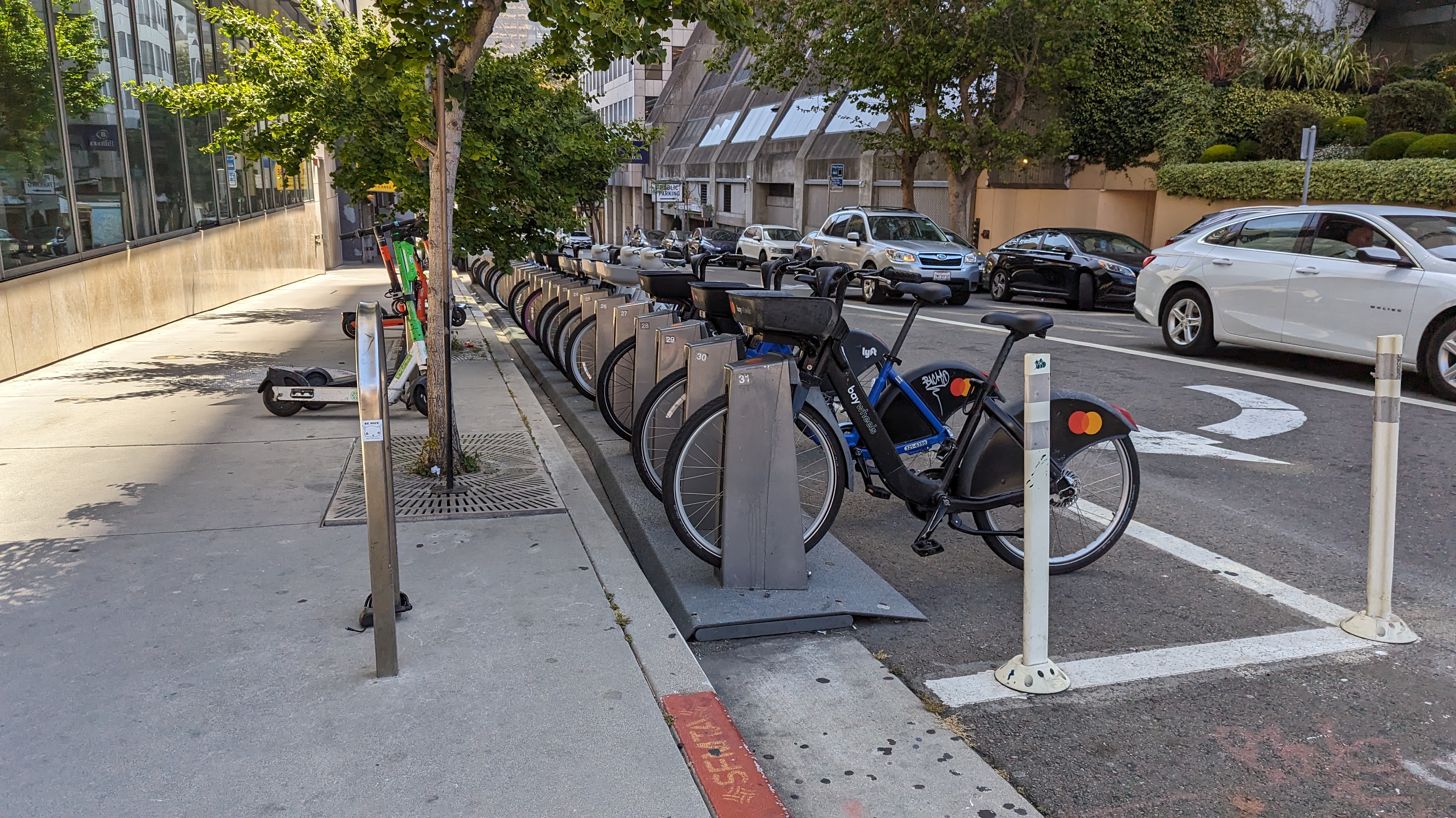 San Francisco Hilton Financial District Lyft bike station San Francisco Hilton Financial District Lyft bike station