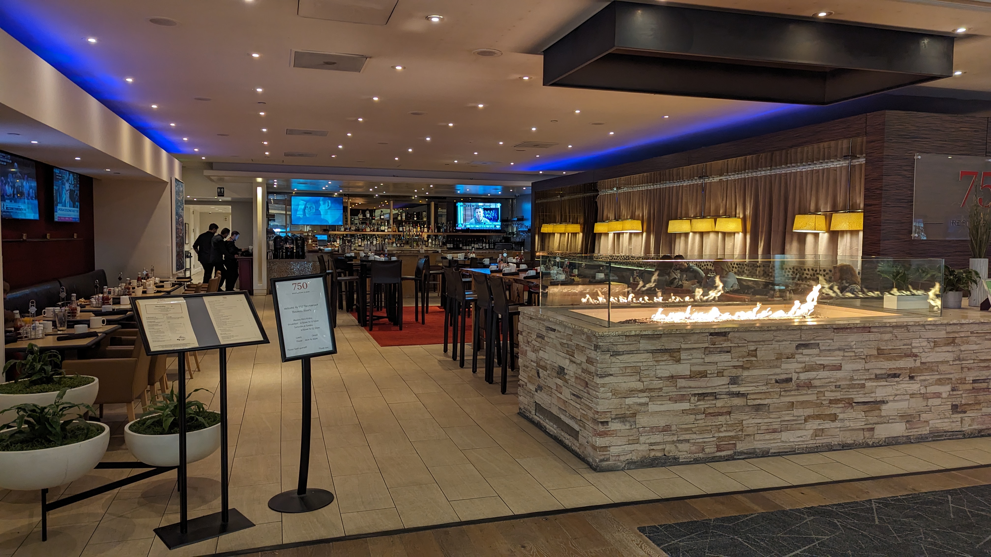 Hilton Garden Inn Krakow San Francisco Hilton Financial District food and beverage restaurant