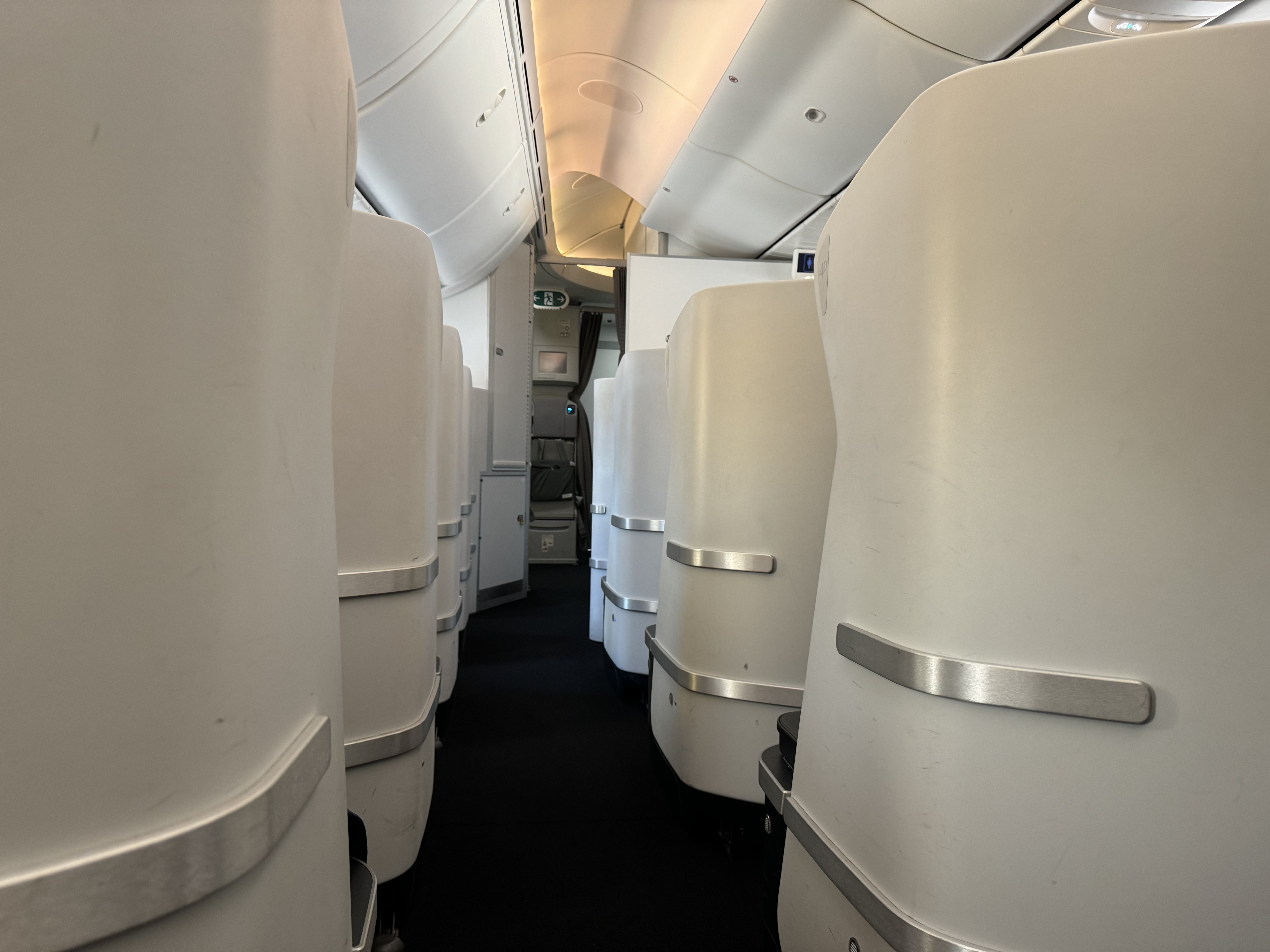 Zipair LAX NRT business class view up the aisle Zipair LAX NRT business class view up the aisle