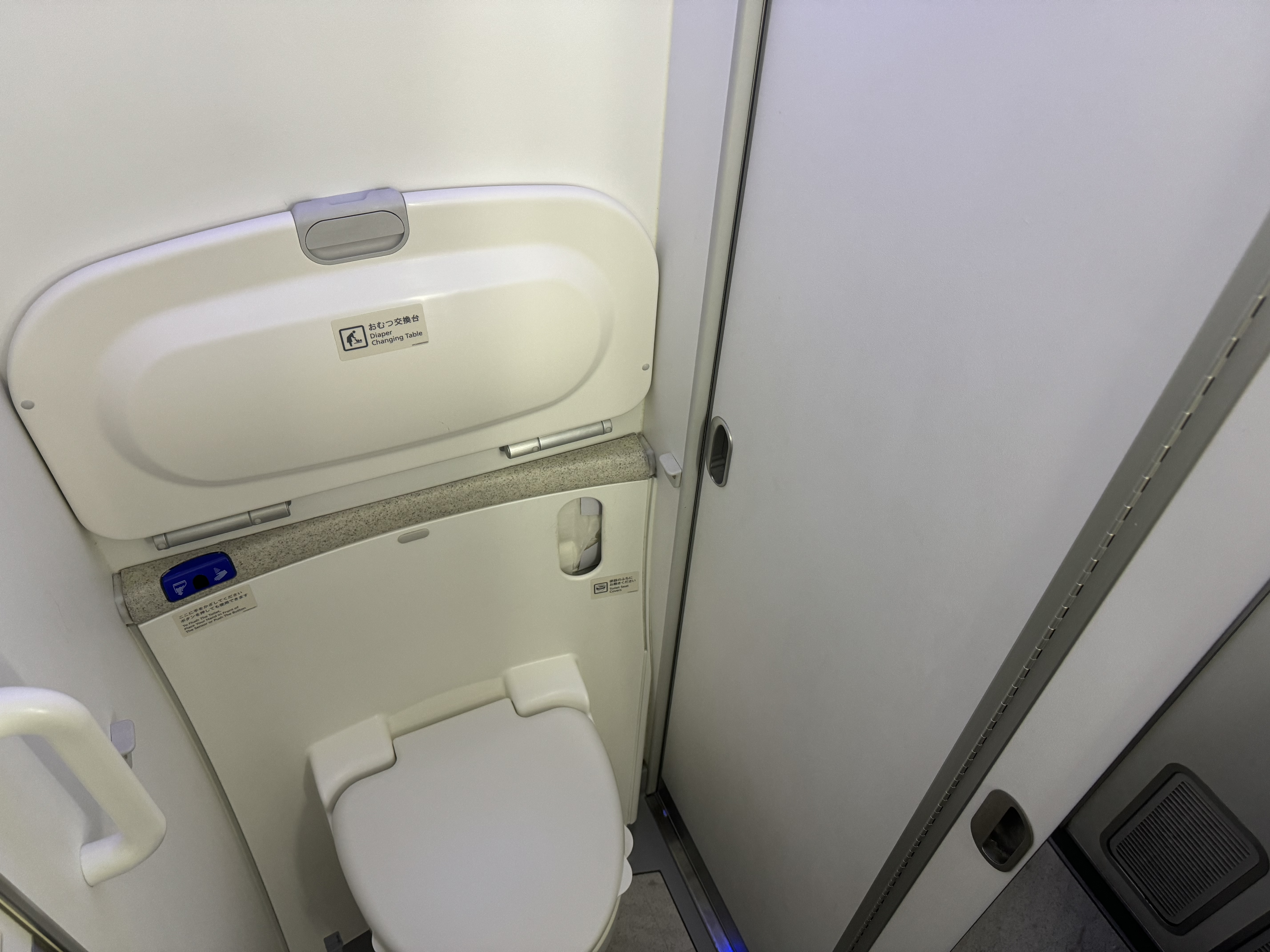 Zipair LAX NRT lavatory toilet Zipair LAX NRT lavatory toilet