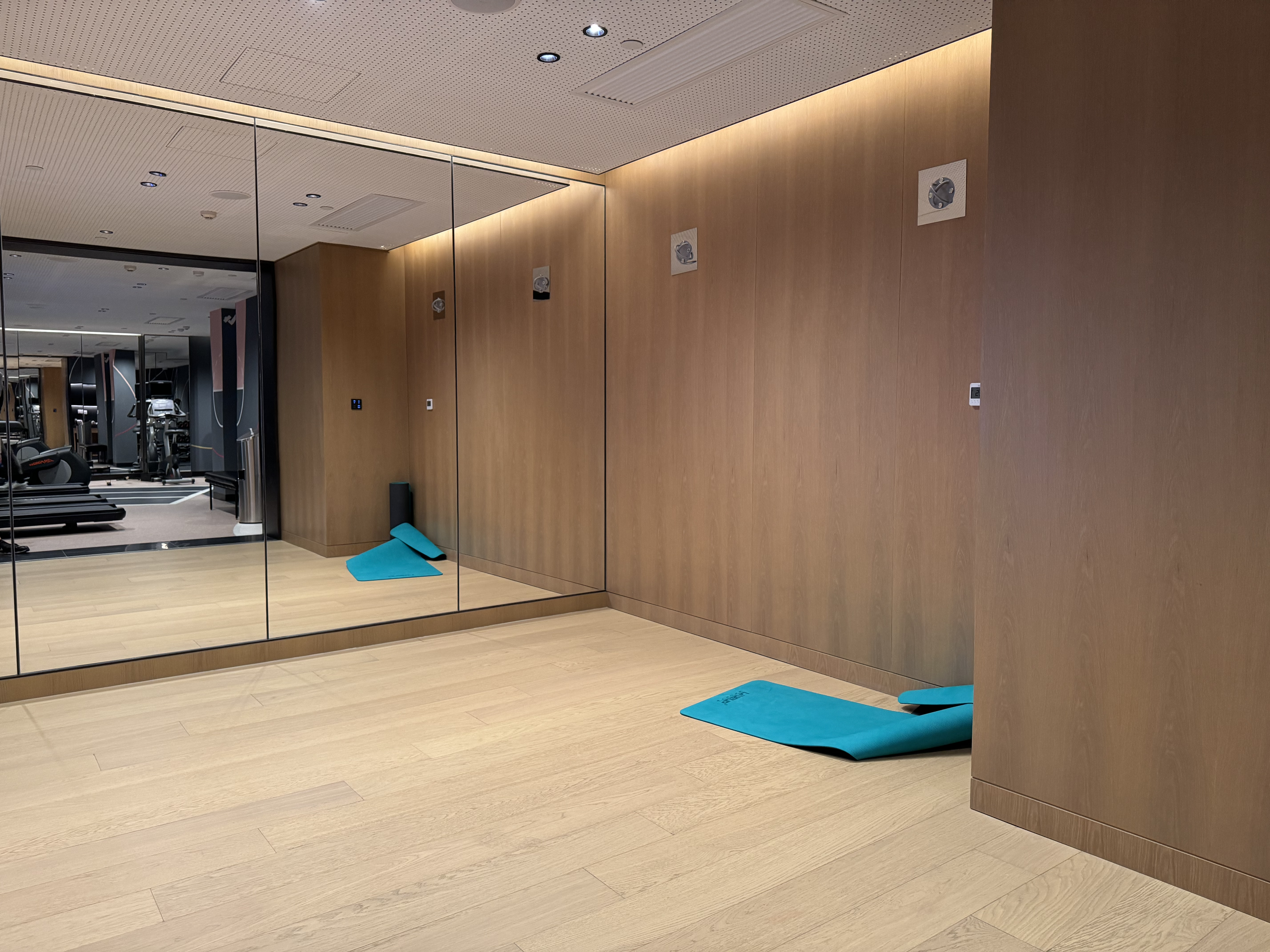 Caption by Hyatt Zhongshan Park Shanghai gym studio