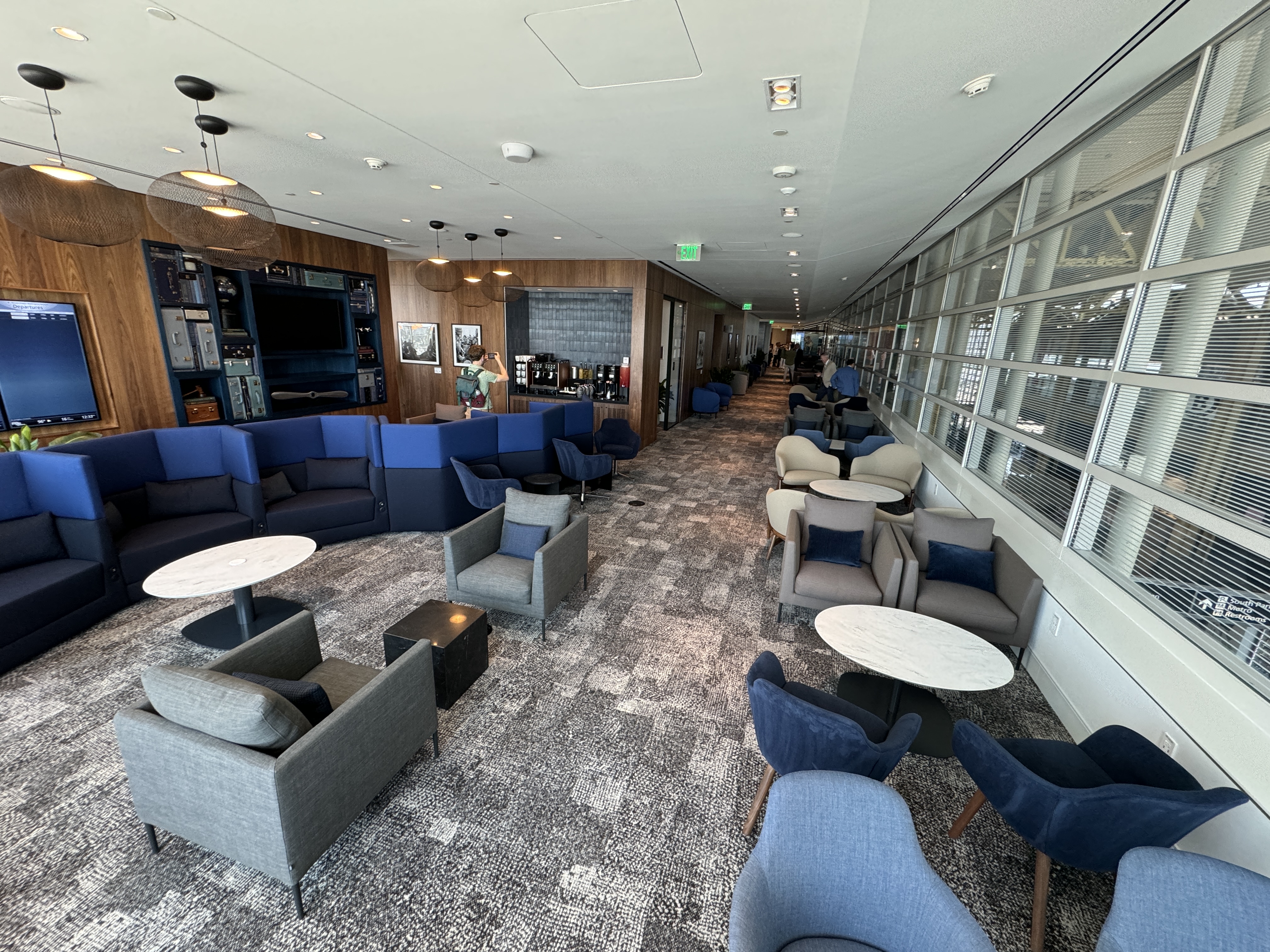Centurion Lounge DCA Corner Seating Looking In