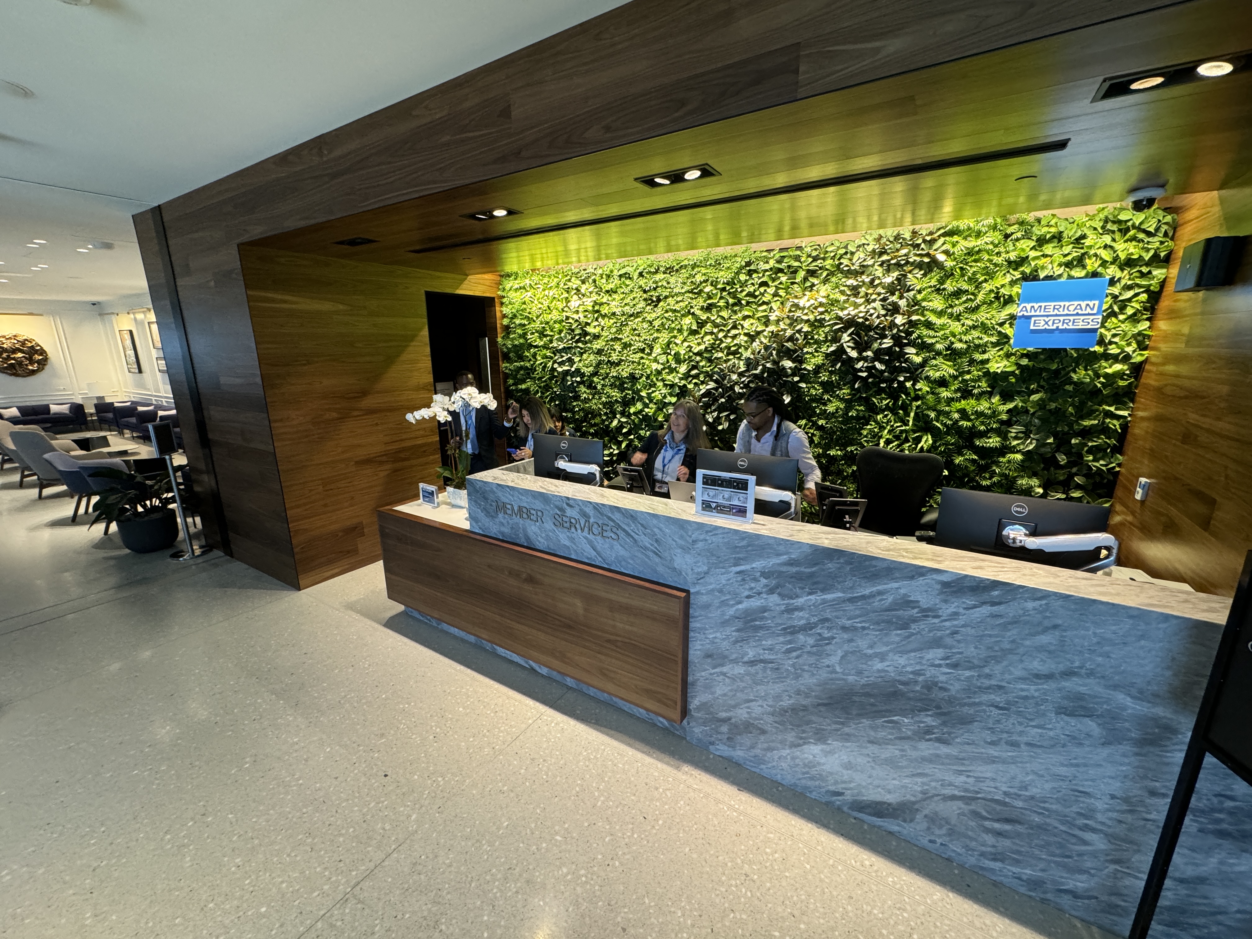 Centurion Lounge DCA Entrance Desk Centurion Lounge DCA Entrance Desk