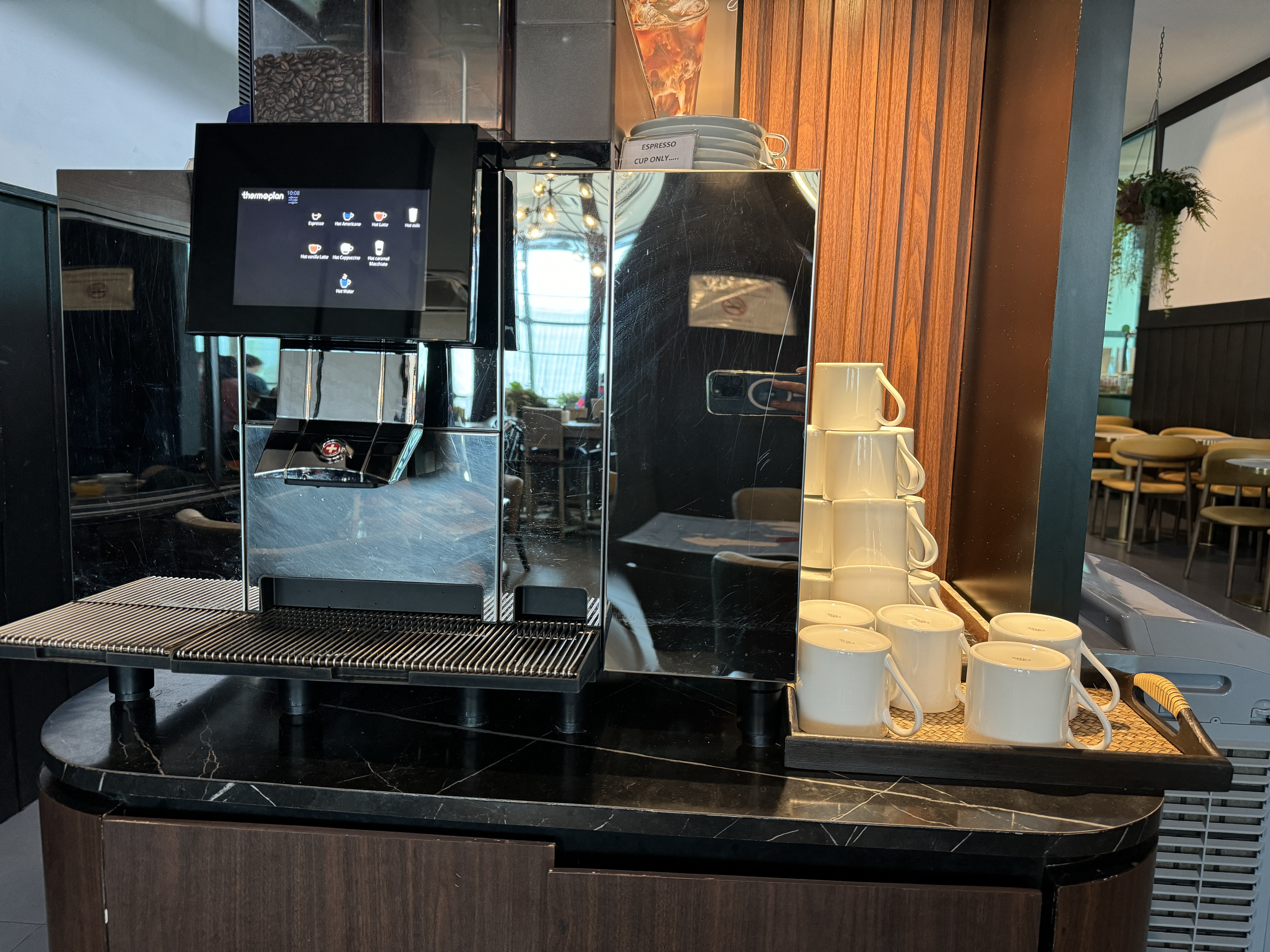 Coral Premium Departure Lounge HKT coffee Coral Premium Departure Lounge HKT coffee