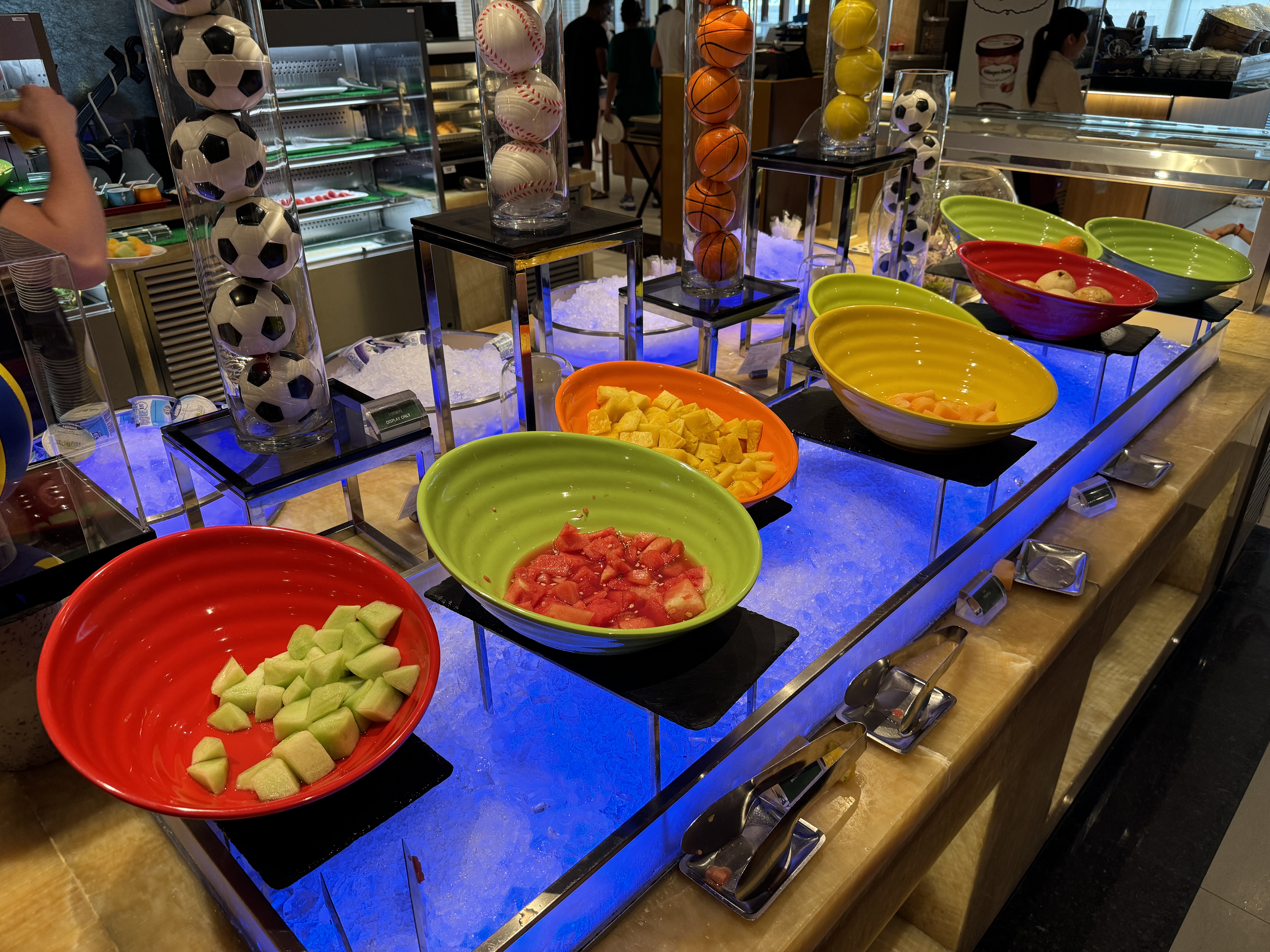 Holiday Inn Golden Mile Hong Kong Bistro on the Mile breakfast fruit