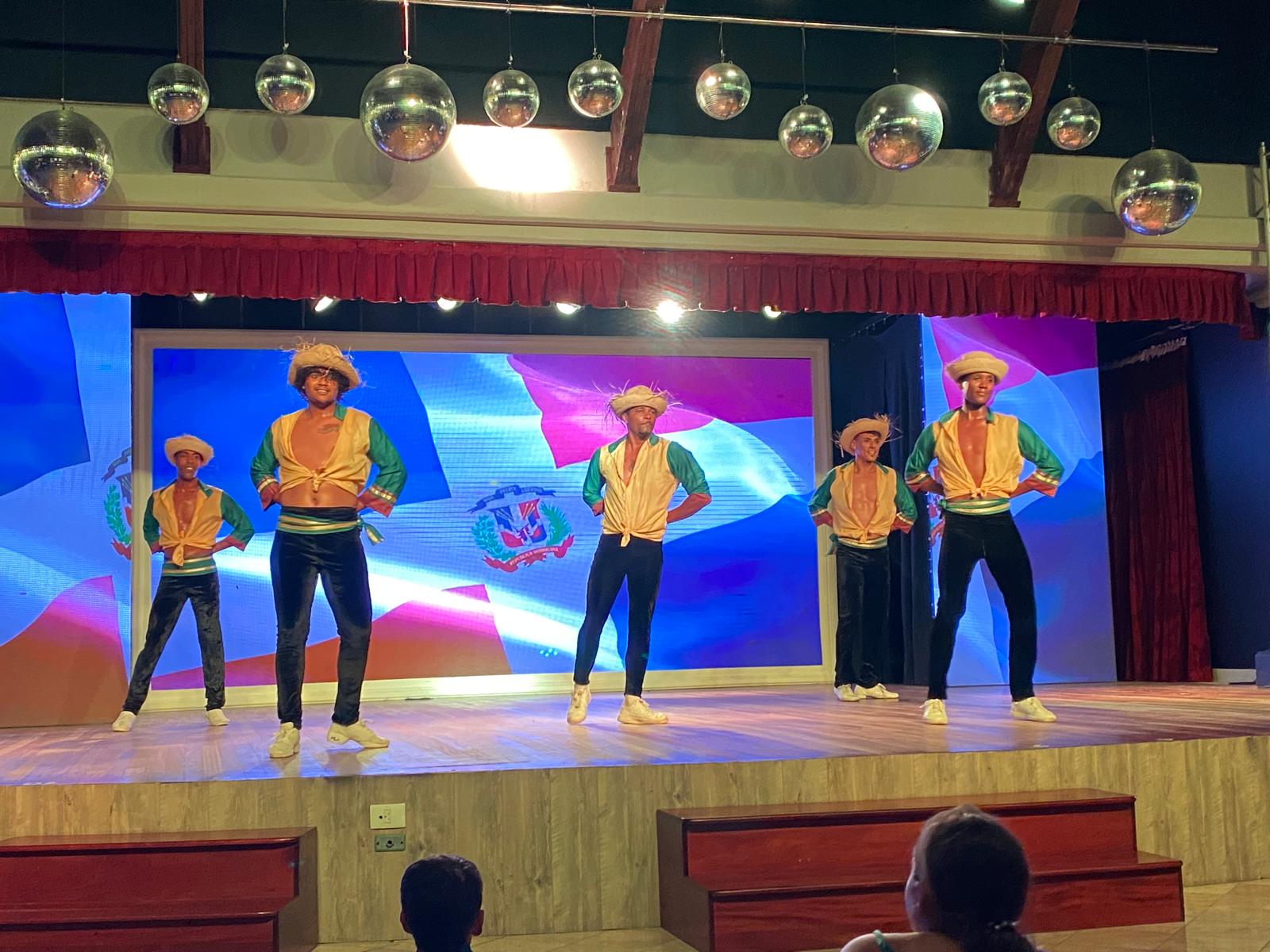 Iberostar Selection Bavaro Suites show Iberostar Selection Bavaro Suites entertainment