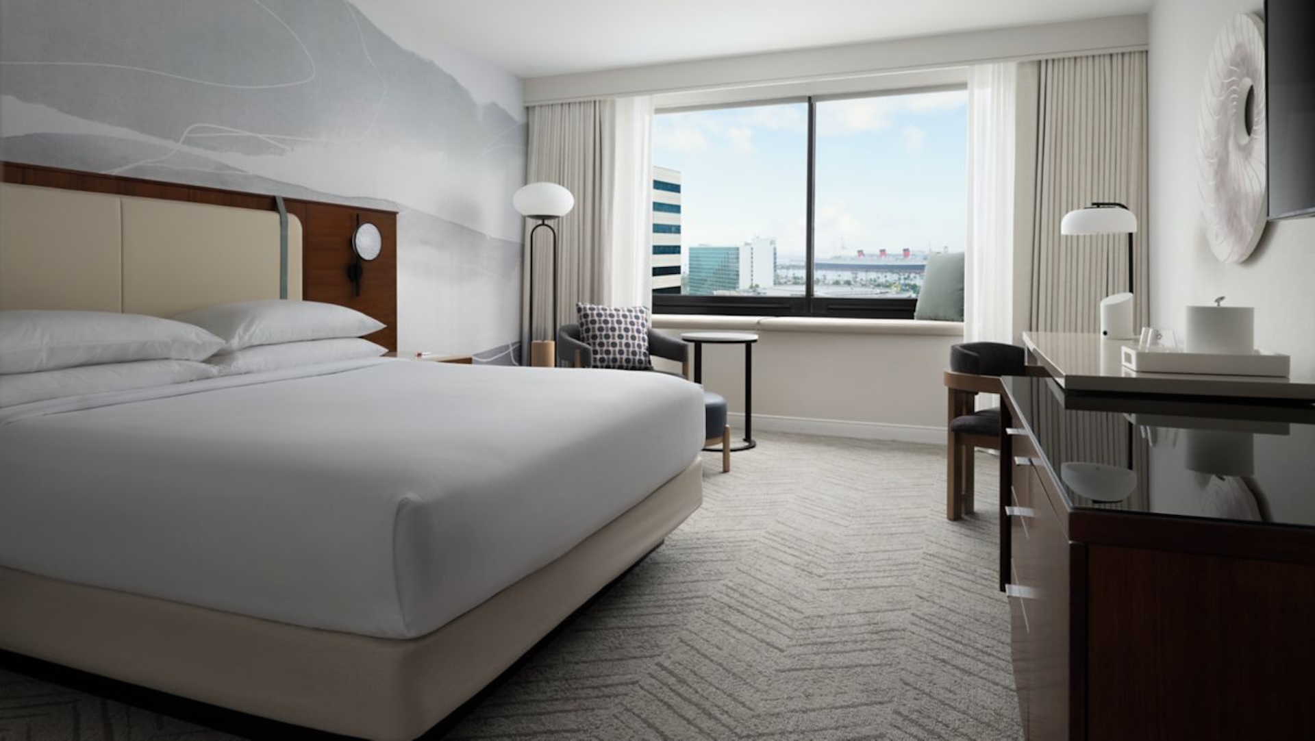 Marriott Long Beach Downtown Guest Room Marriott Long Beach Downtown Guest Room