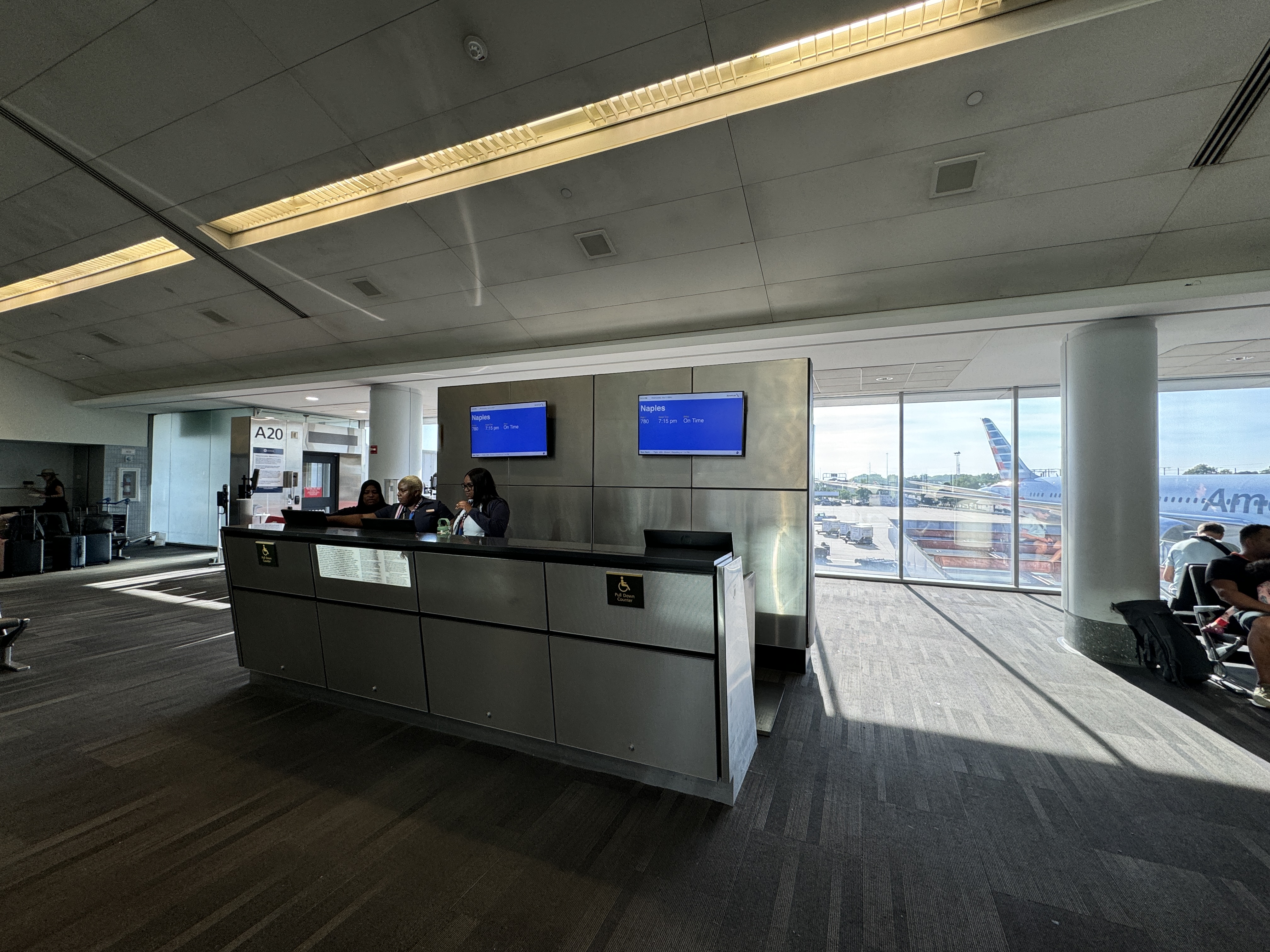PHL Airport AA Boarding Gate