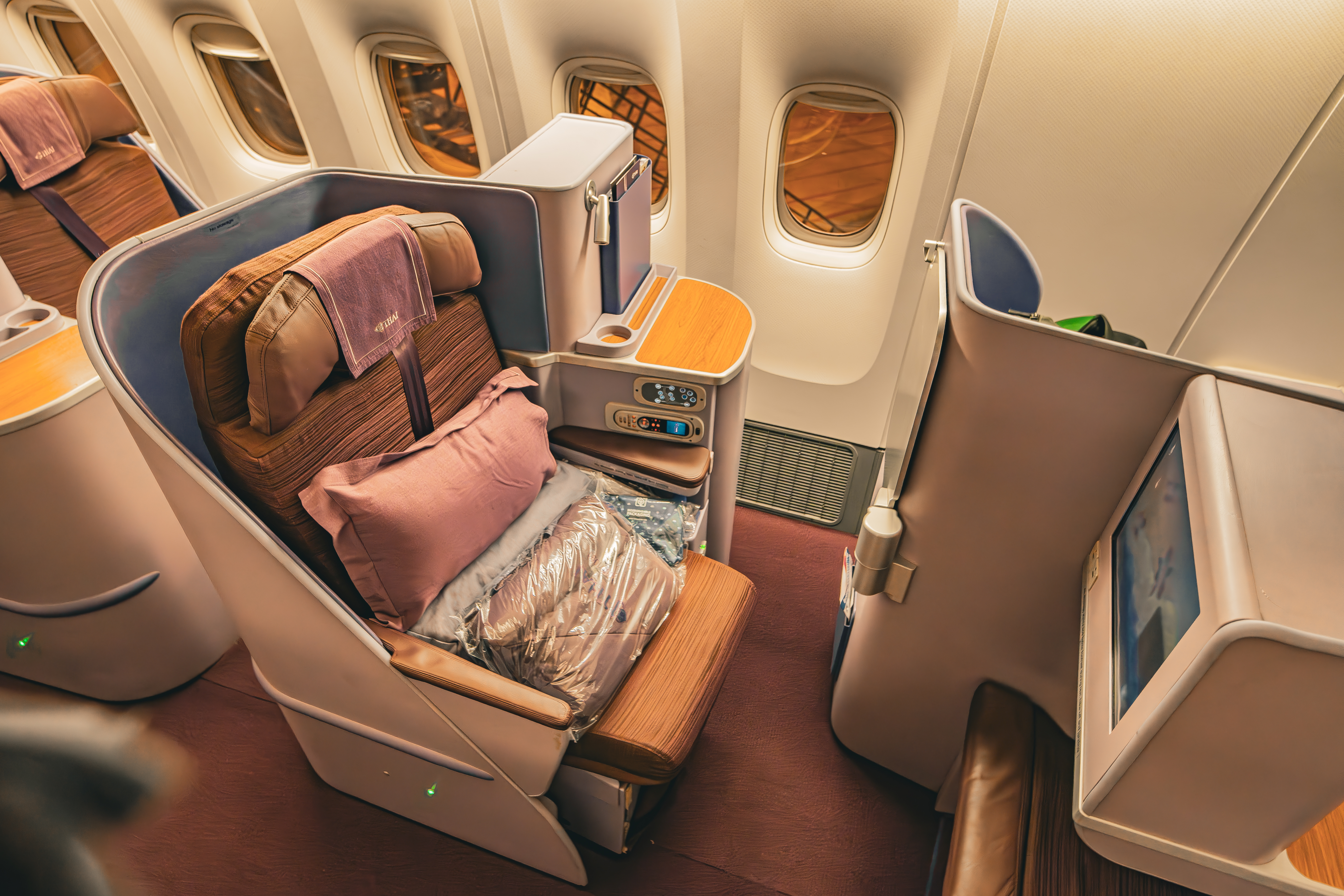 Thai Royal Silk business class seat Ehsan Haque Thai Royal Silk business class seat