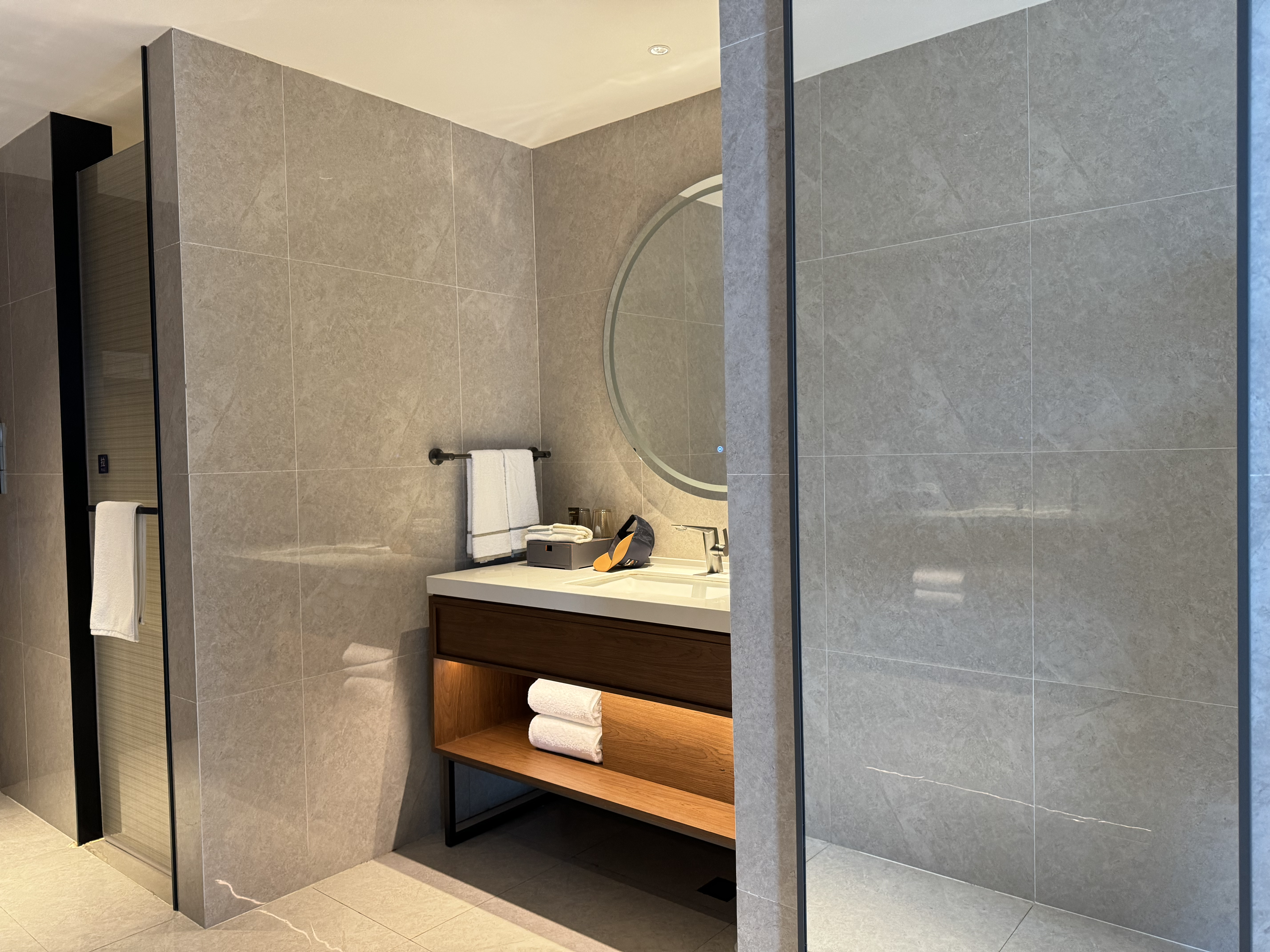 UrCove Chengdu Wenshu Monastery Taikoo Li bathroom UrCove Chengdu Wenshu Monastery Taikoo Li bathroom