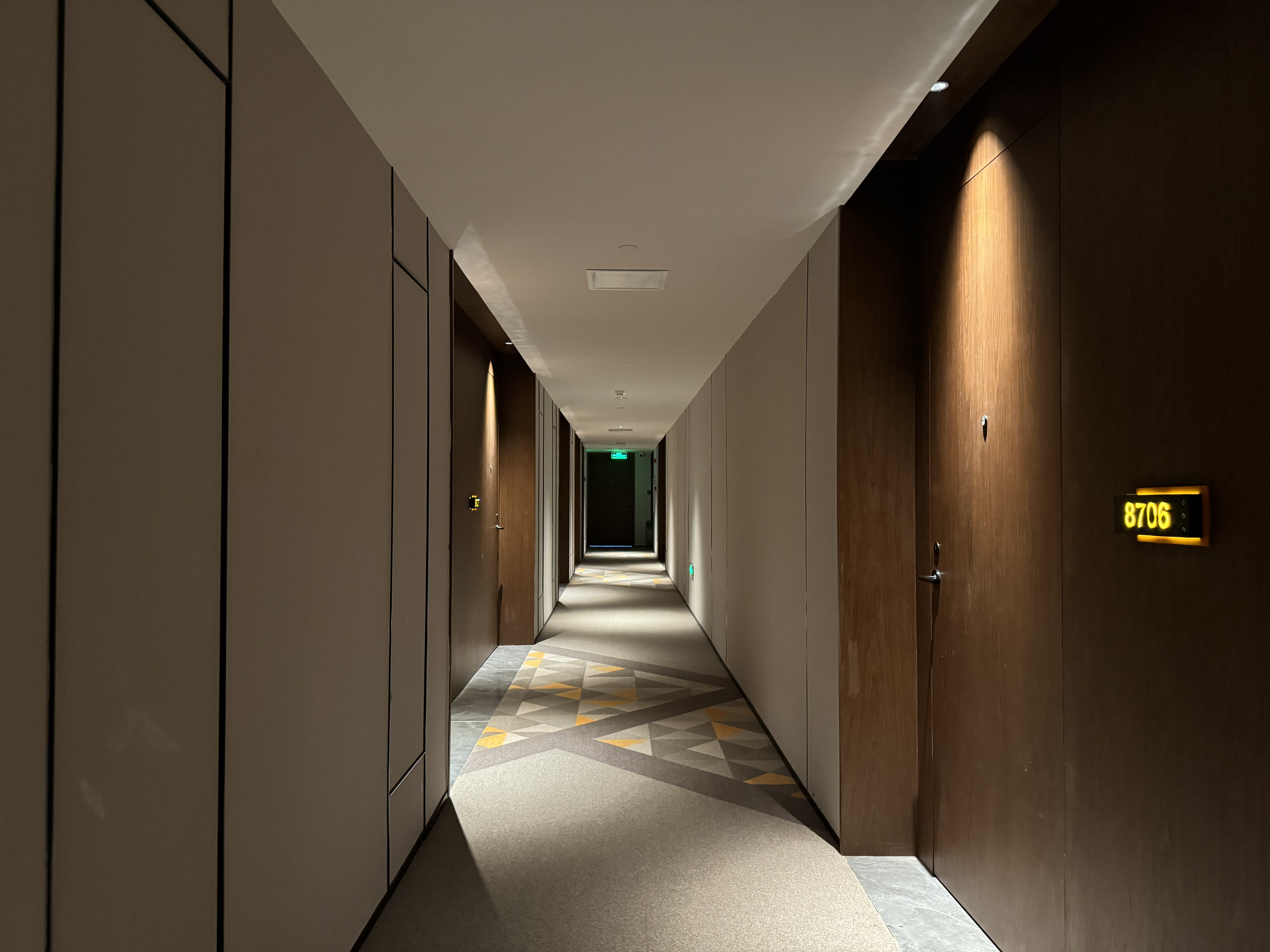 UrCove Chengdu Wenshu Monastery Taikoo Li guest floor hallway UrCove Chengdu Wenshu Monastery Taikoo Li guest floor hallway