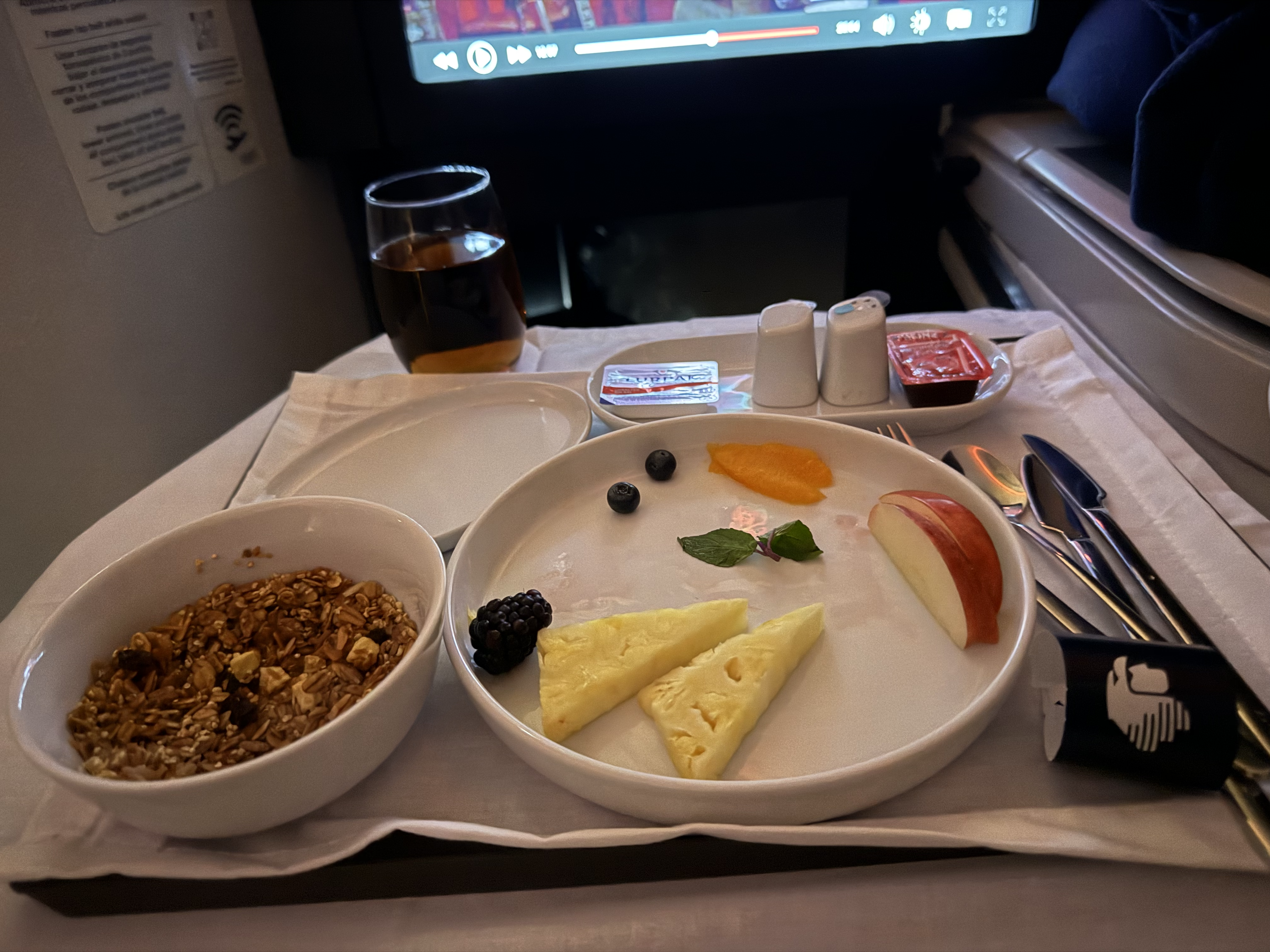 Aeromexico B787 9 business class breakfast Aeromexico B787 9 business class breakfast