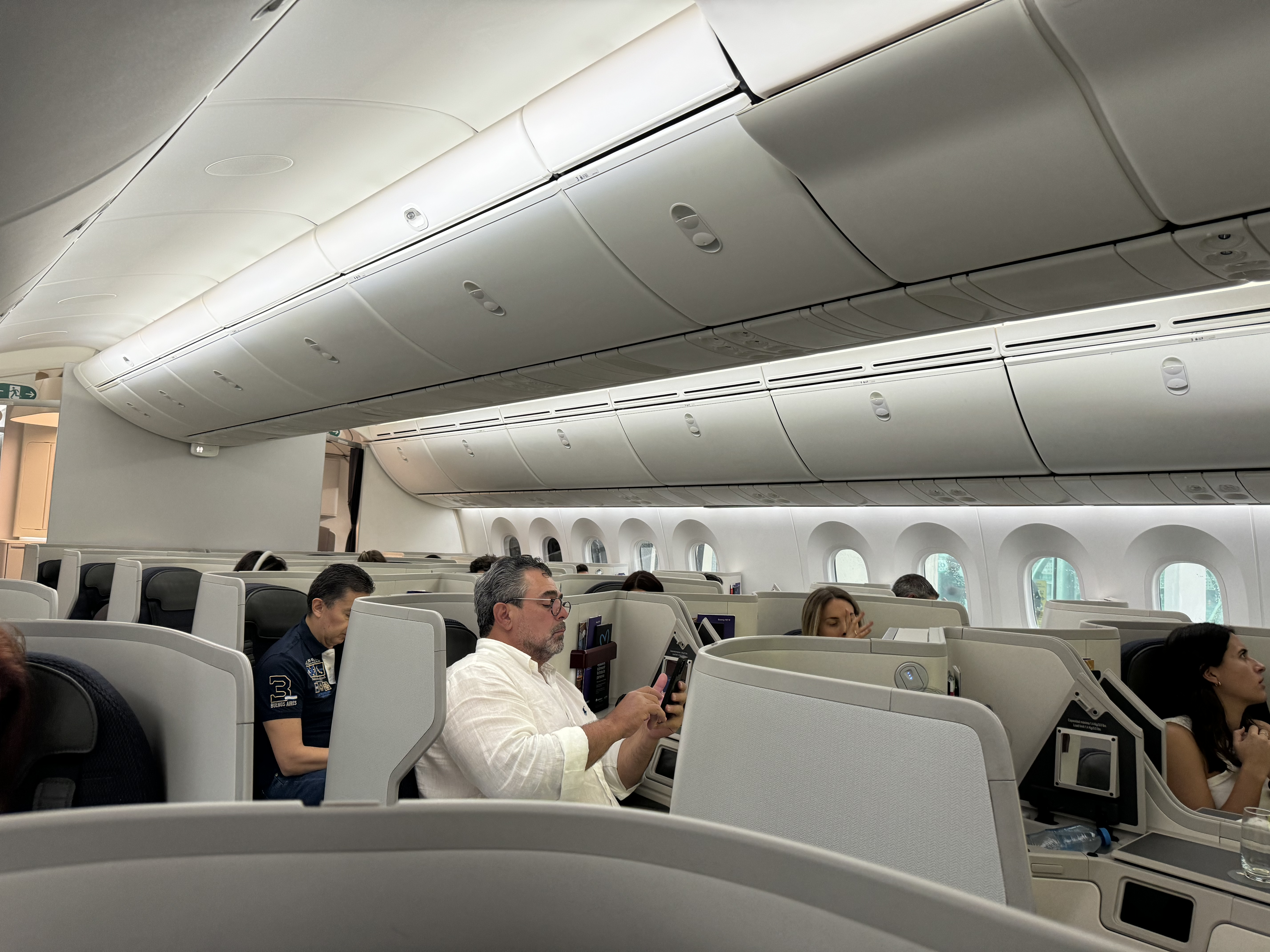 Aeromexico B787 9 business class cabin layout Aeromexico B787 9 business class cabin layout