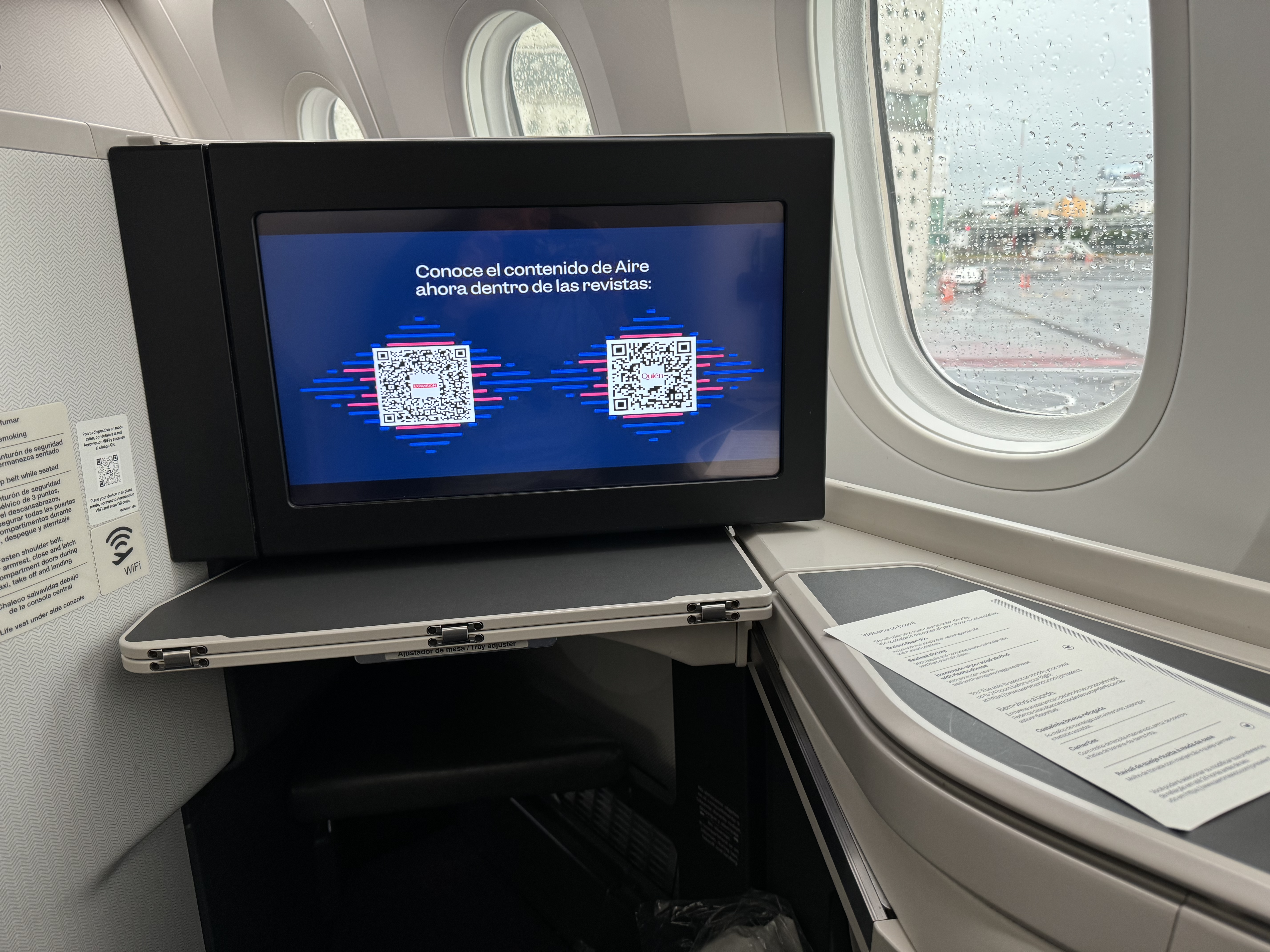 Aeromexico B787 9 business class screen and footwell Aeromexico B787 9 business class screen and footwell