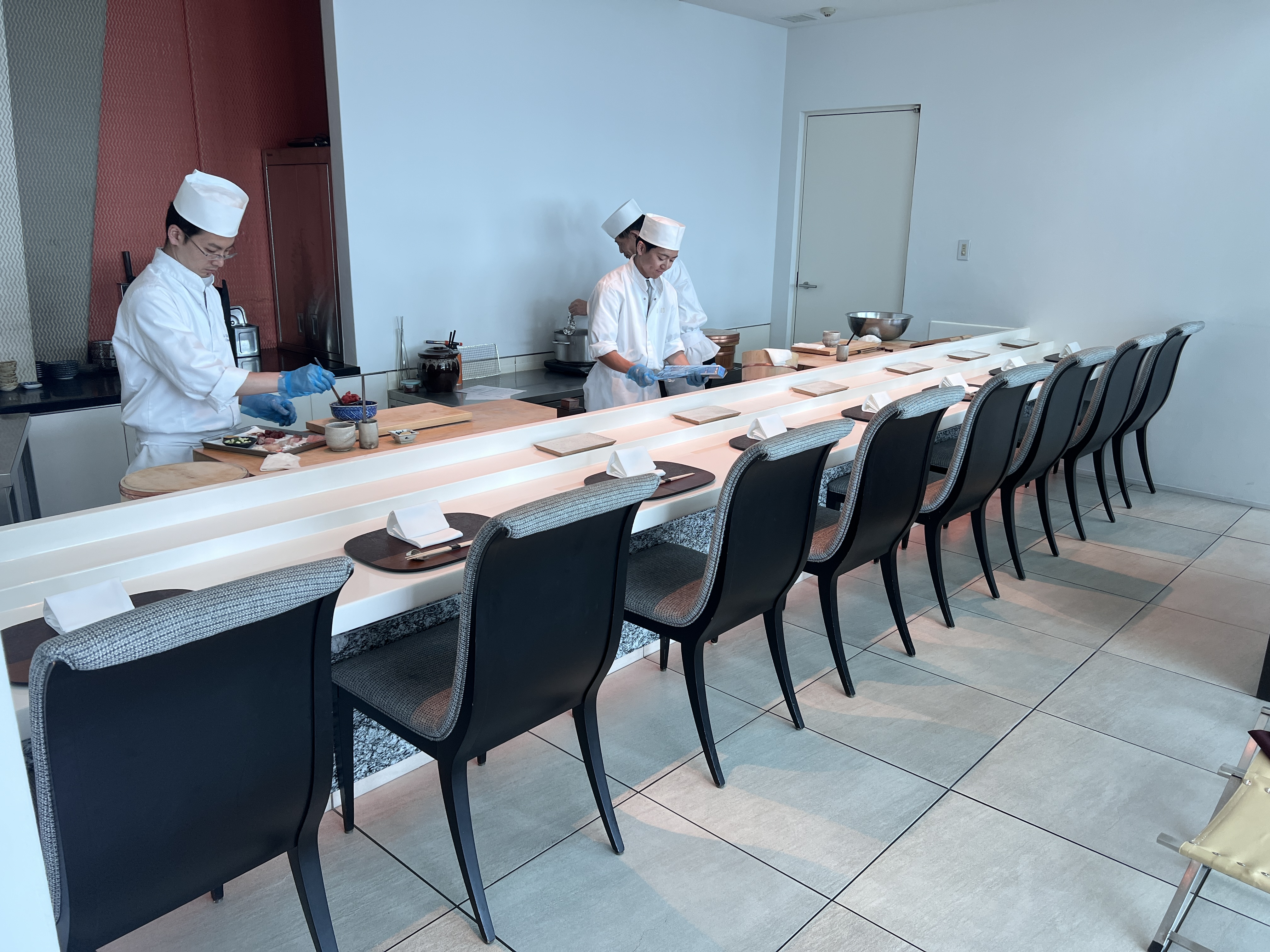 Conrad Tokyo Kazahana sushi seating Conrad Tokyo Kazahana sushi seating