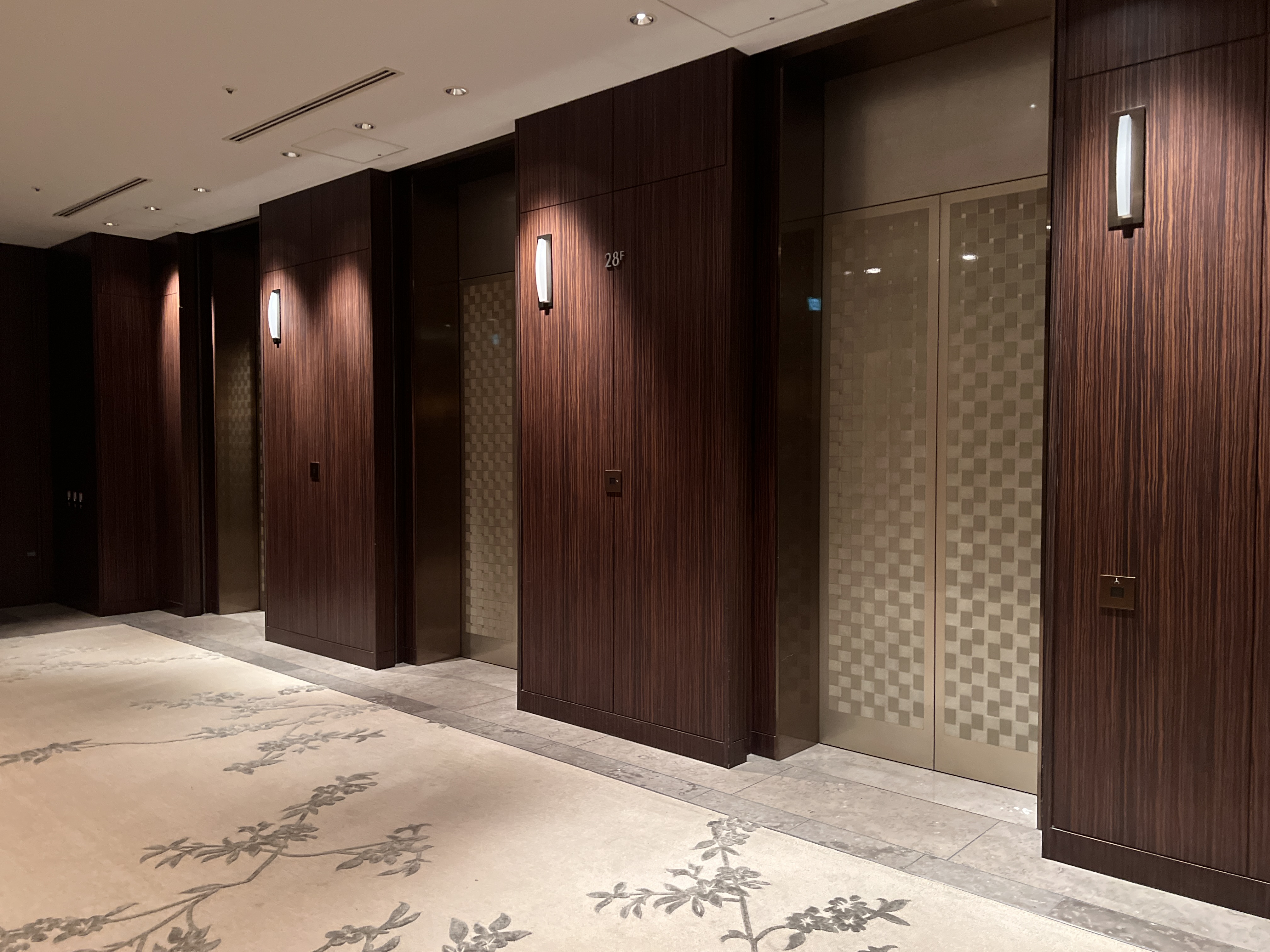 Conrad Tokyo guestroom elevator Conrad Tokyo guestroom elevator