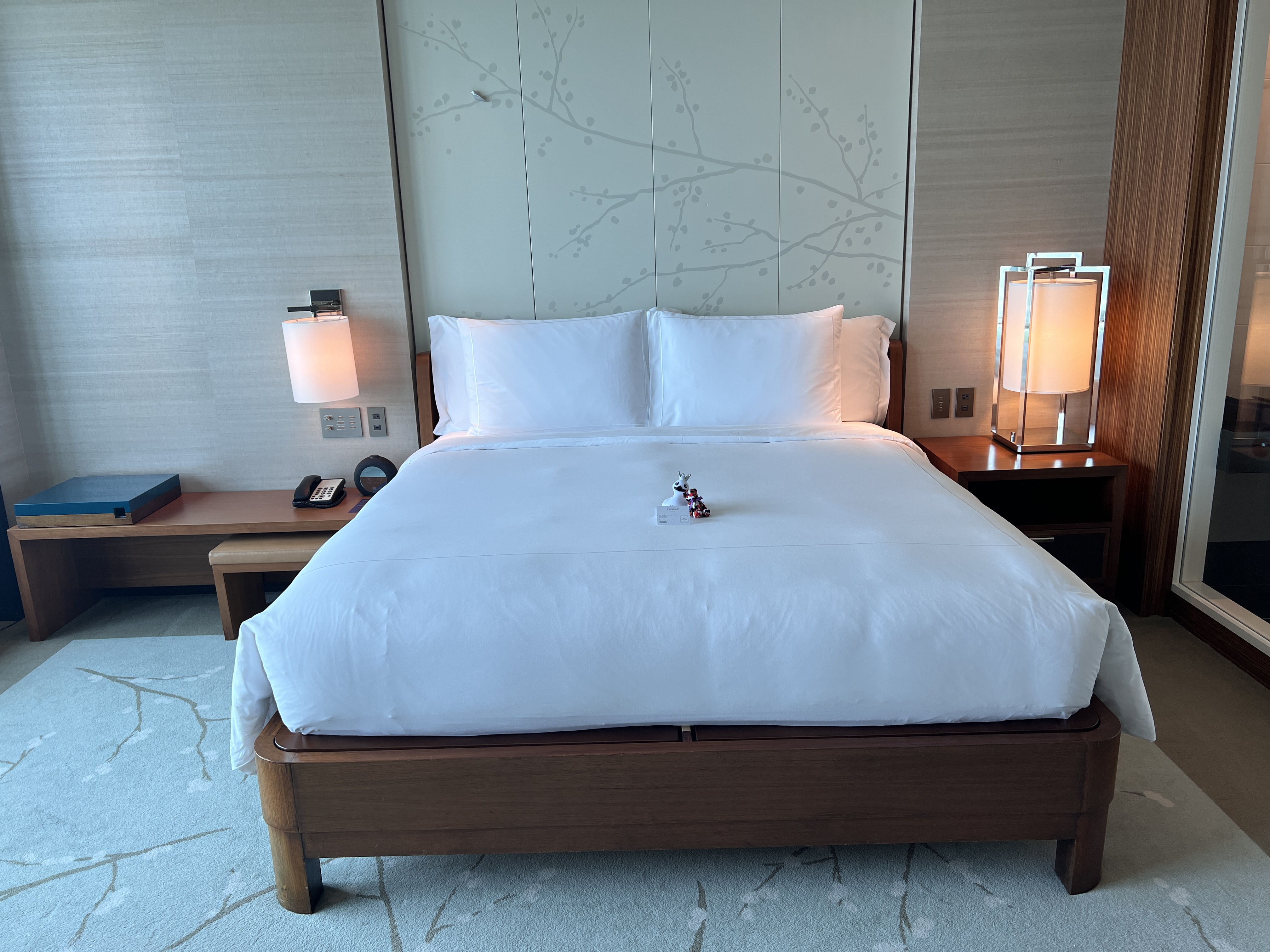Conrad Tokyo room king bed Conrad Tokyo room king bed