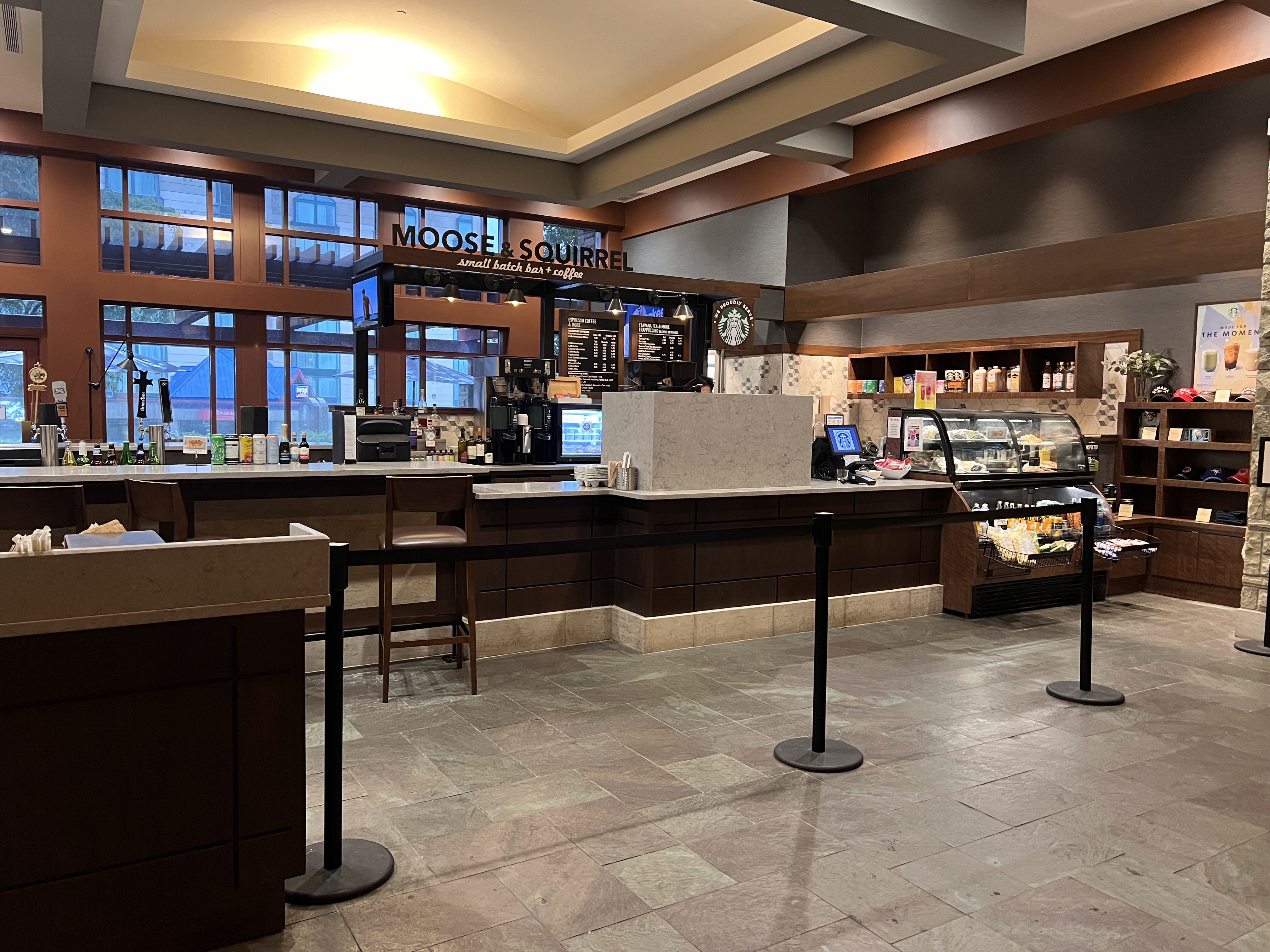 DoubleTree Fallsview Resort Spa by Hilton Niagara Falls MooseSquirrel bar DoubleTree Fallsview Resort Spa by Hilton Niagara Falls MooseSquirrel bar