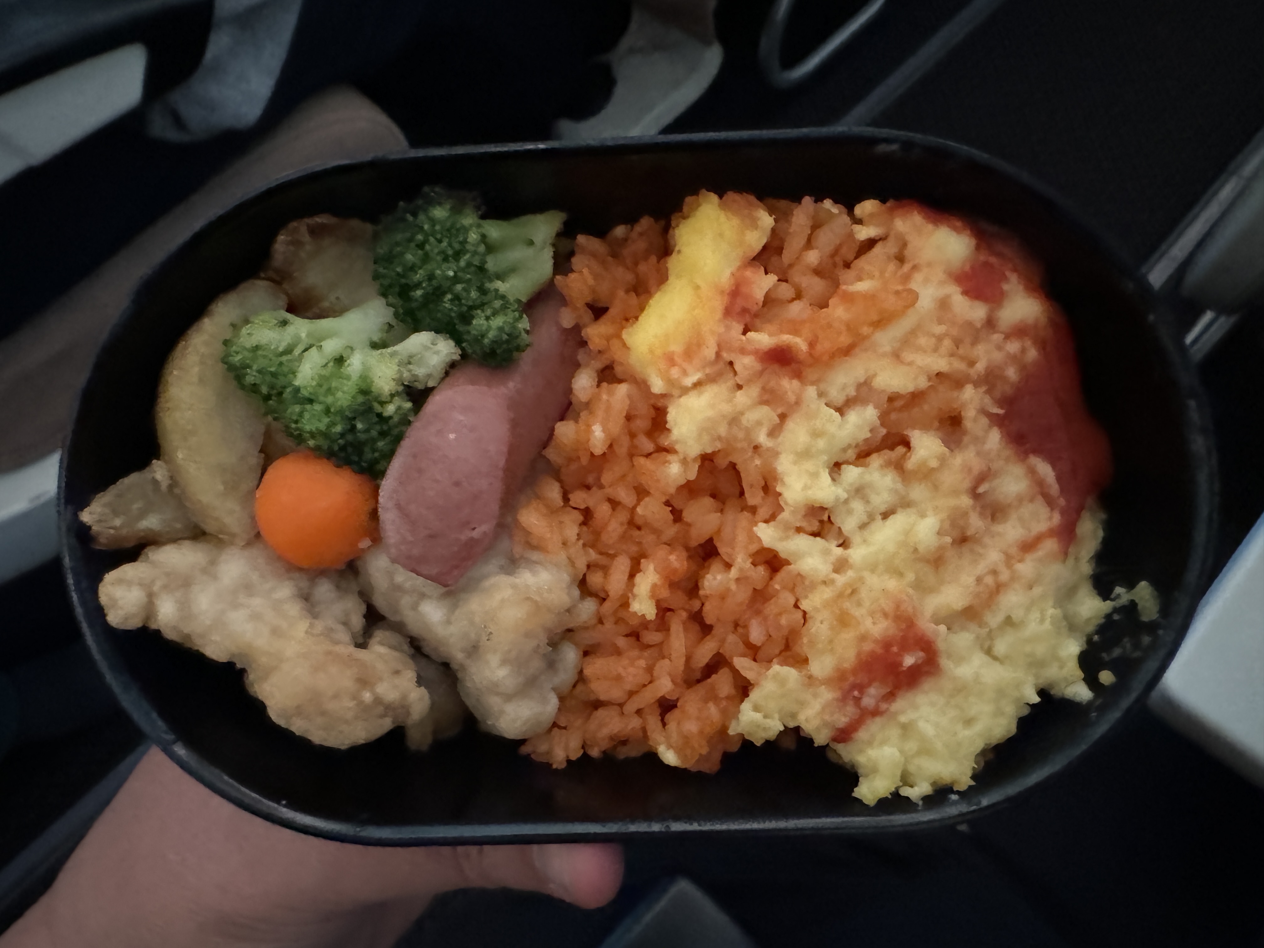 Etihad B787 9 Economy KIX AUH first kid meal open