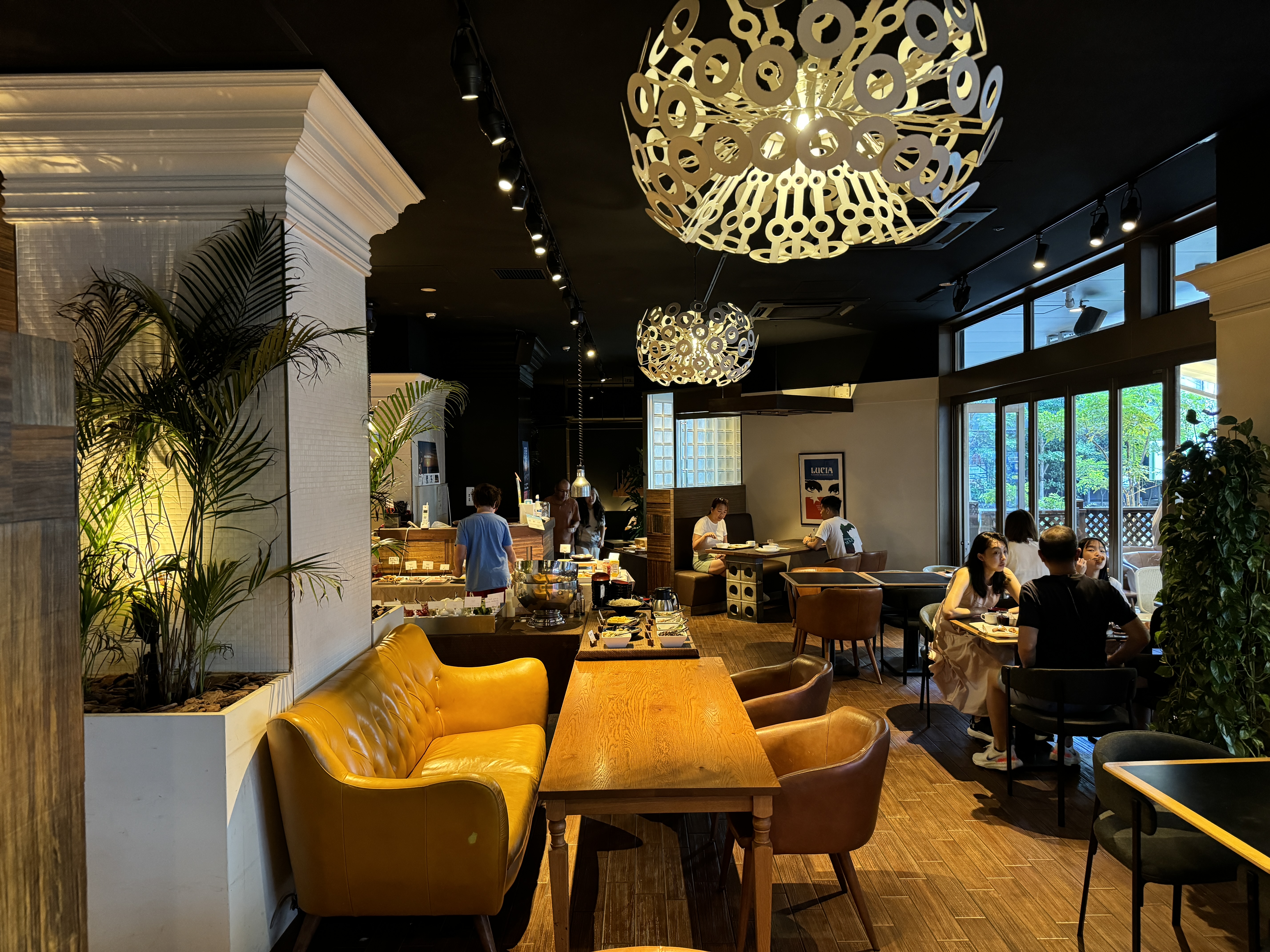 Holiday Inn Osaka Namba Barkt breakfast dining