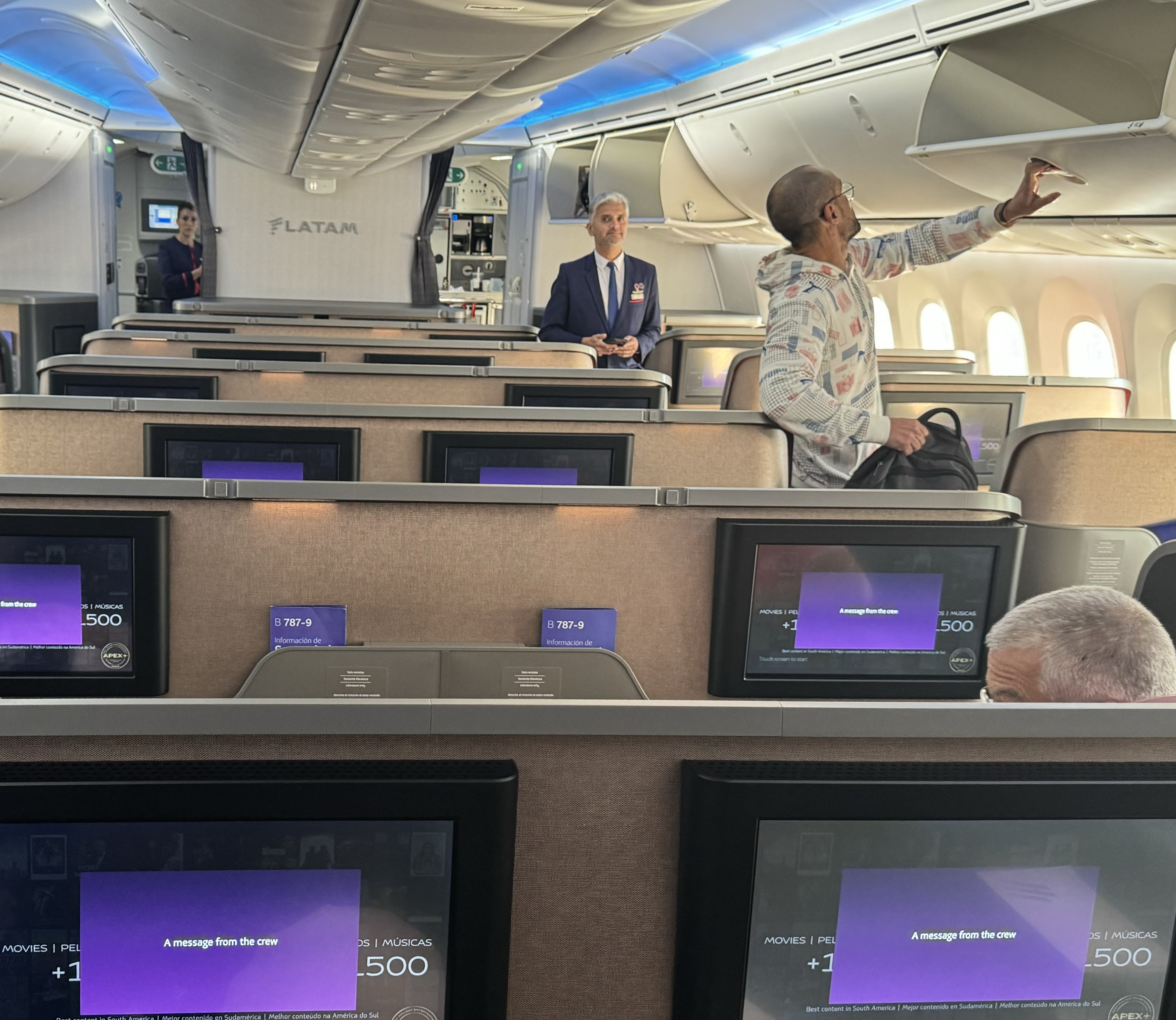 LATAM business class B787 9 GRU SCL cabin center