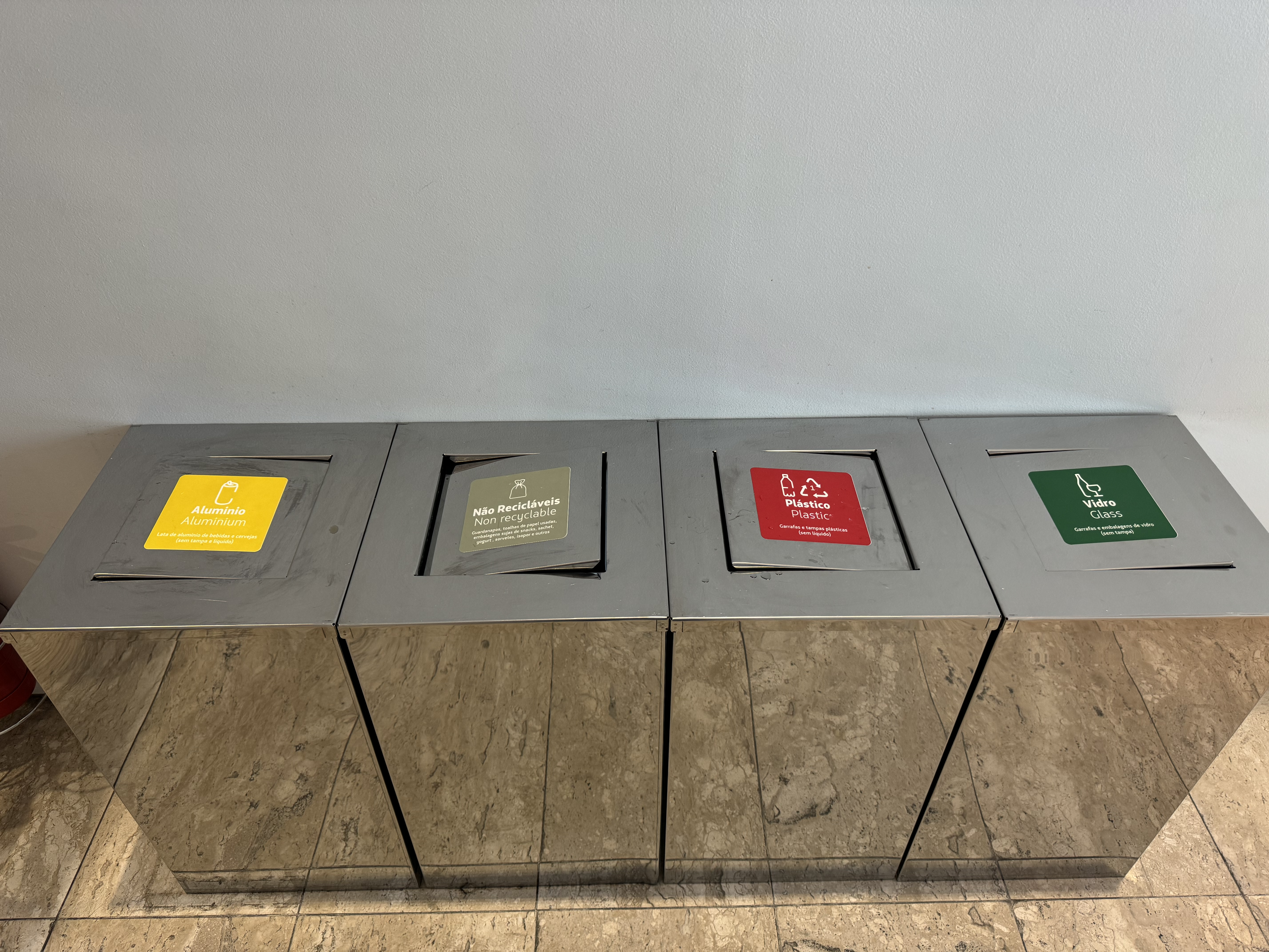 LATAM lounge Sao Paulo GRU terminal 3 recycling