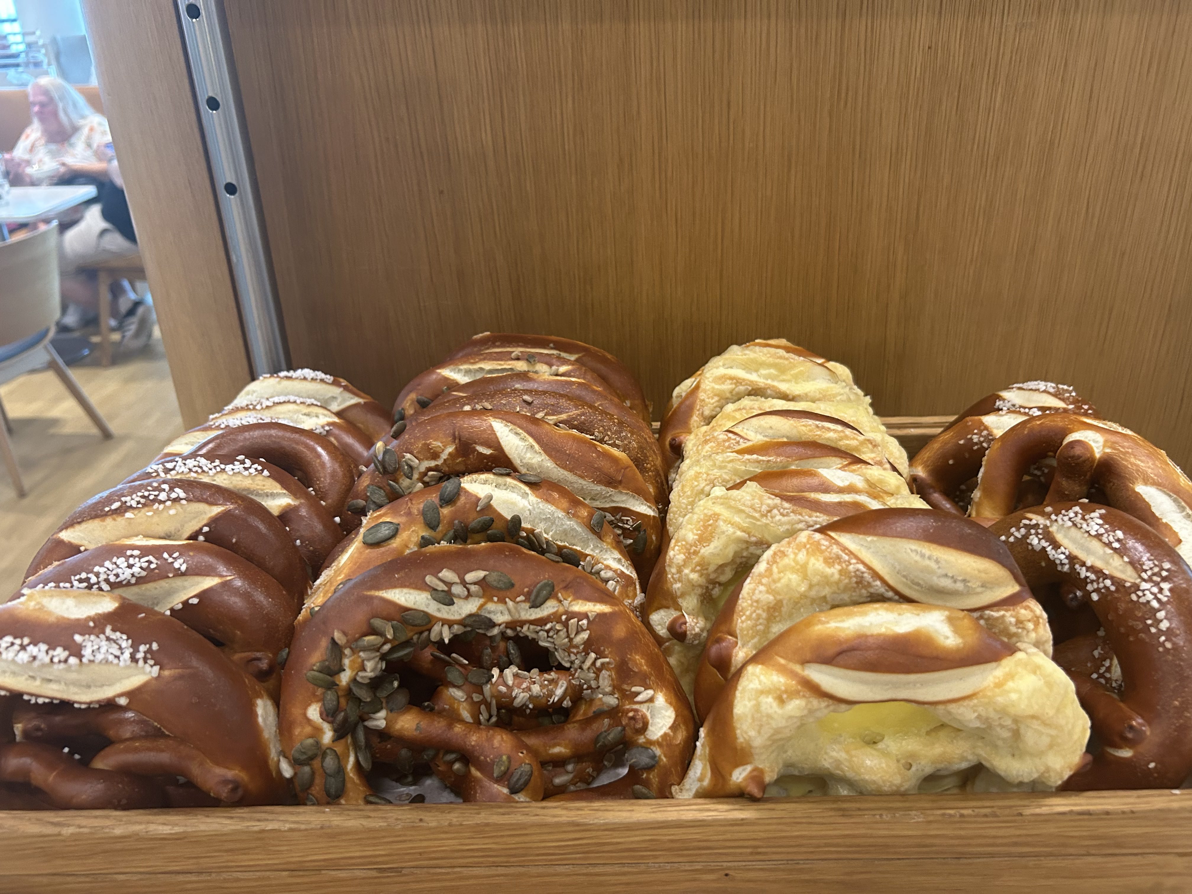 Lufthansa Food Pretzels FRA Lufthansa Food Pretzels FRA