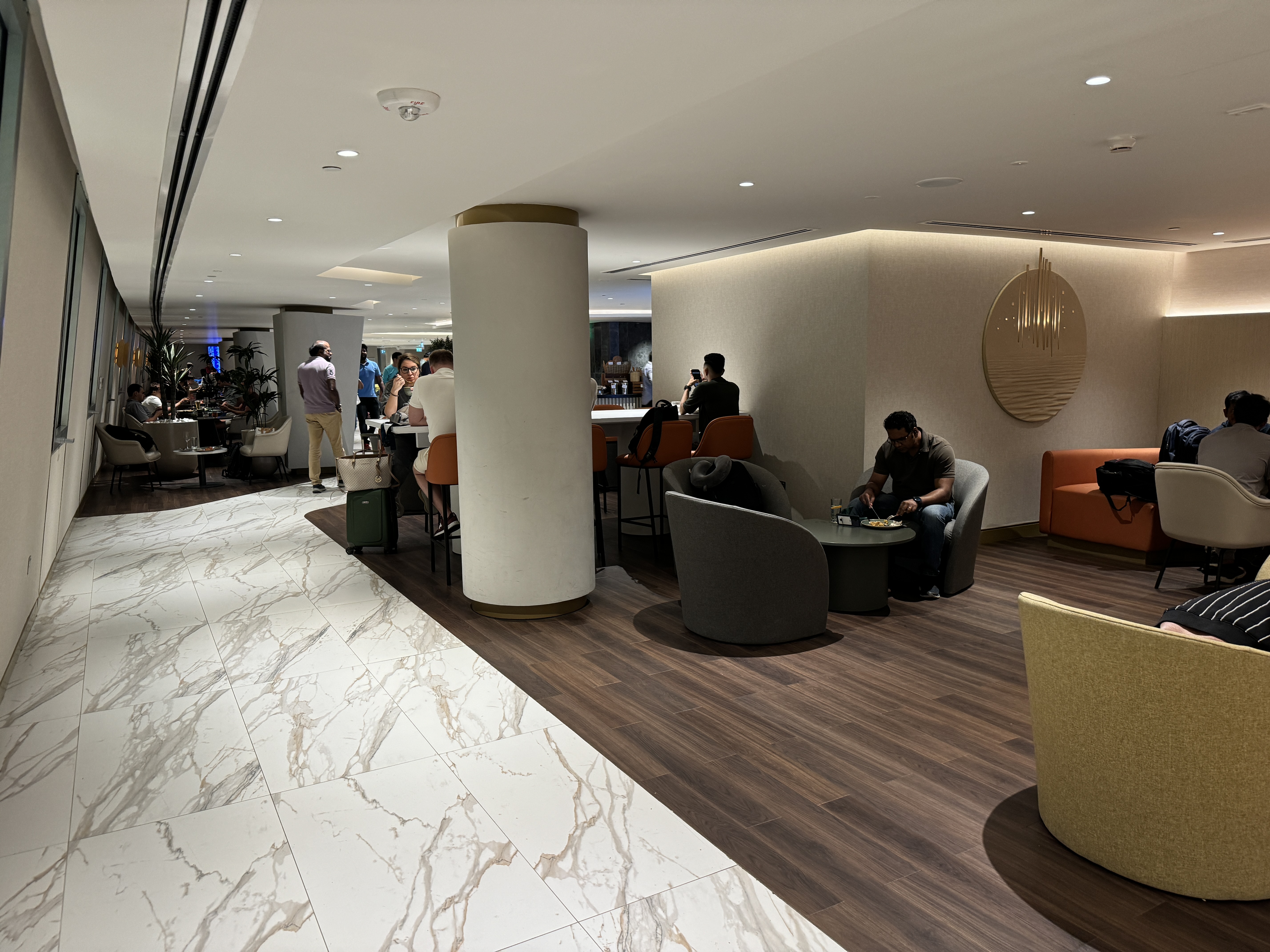 Pearl Lounge AUH seating from entry