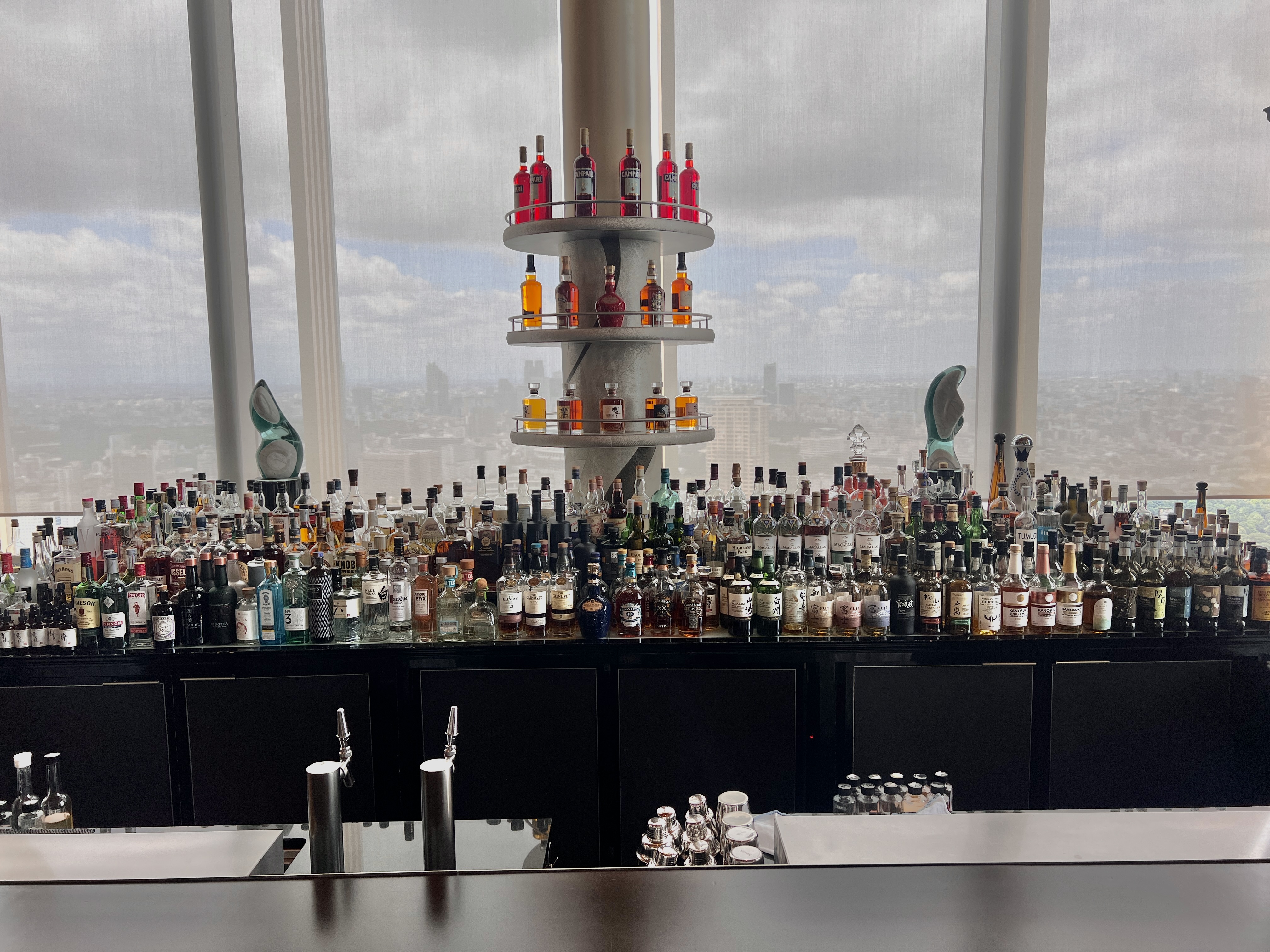 Ritz Carlton Tokyo lobby lounge bar Ritz Carlton Tokyo lobby lounge bar