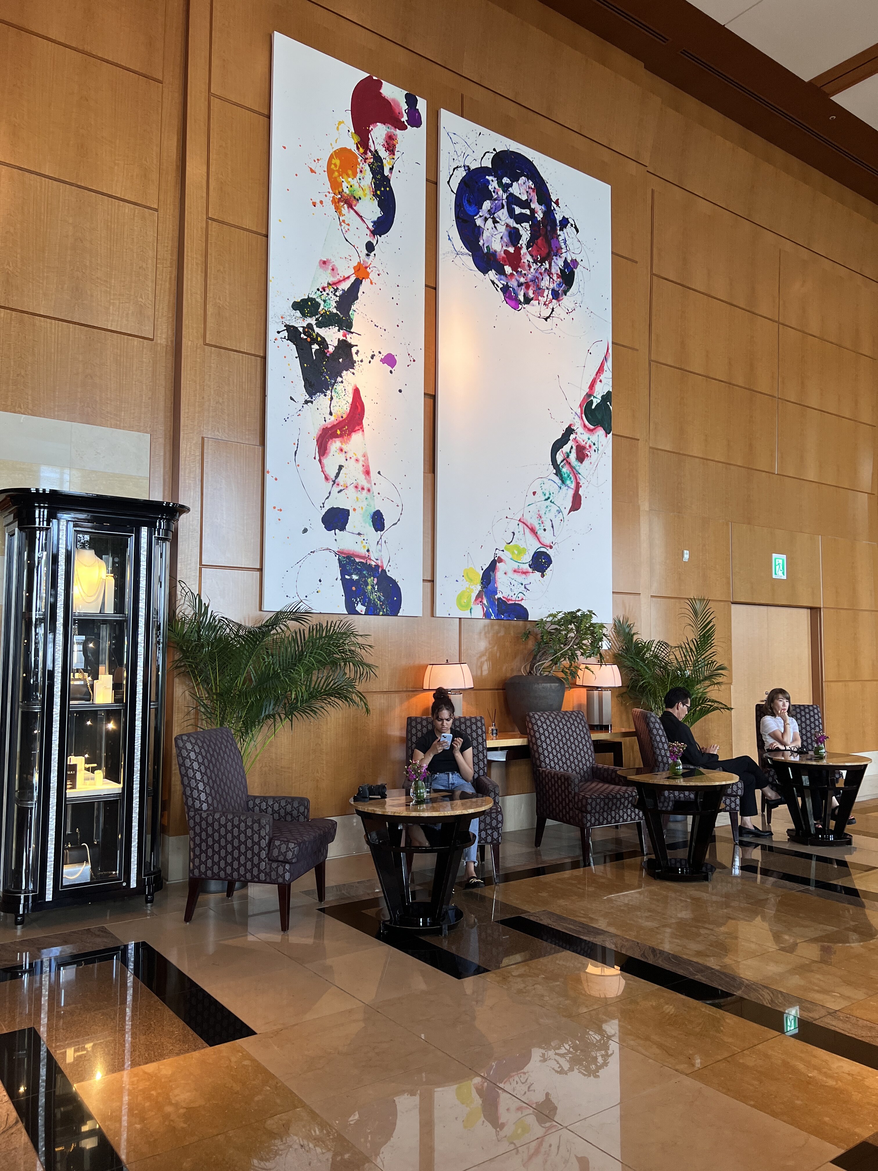 Ritz Carlton Tokyo lobby seating area Ritz Carlton Tokyo lobby seating area