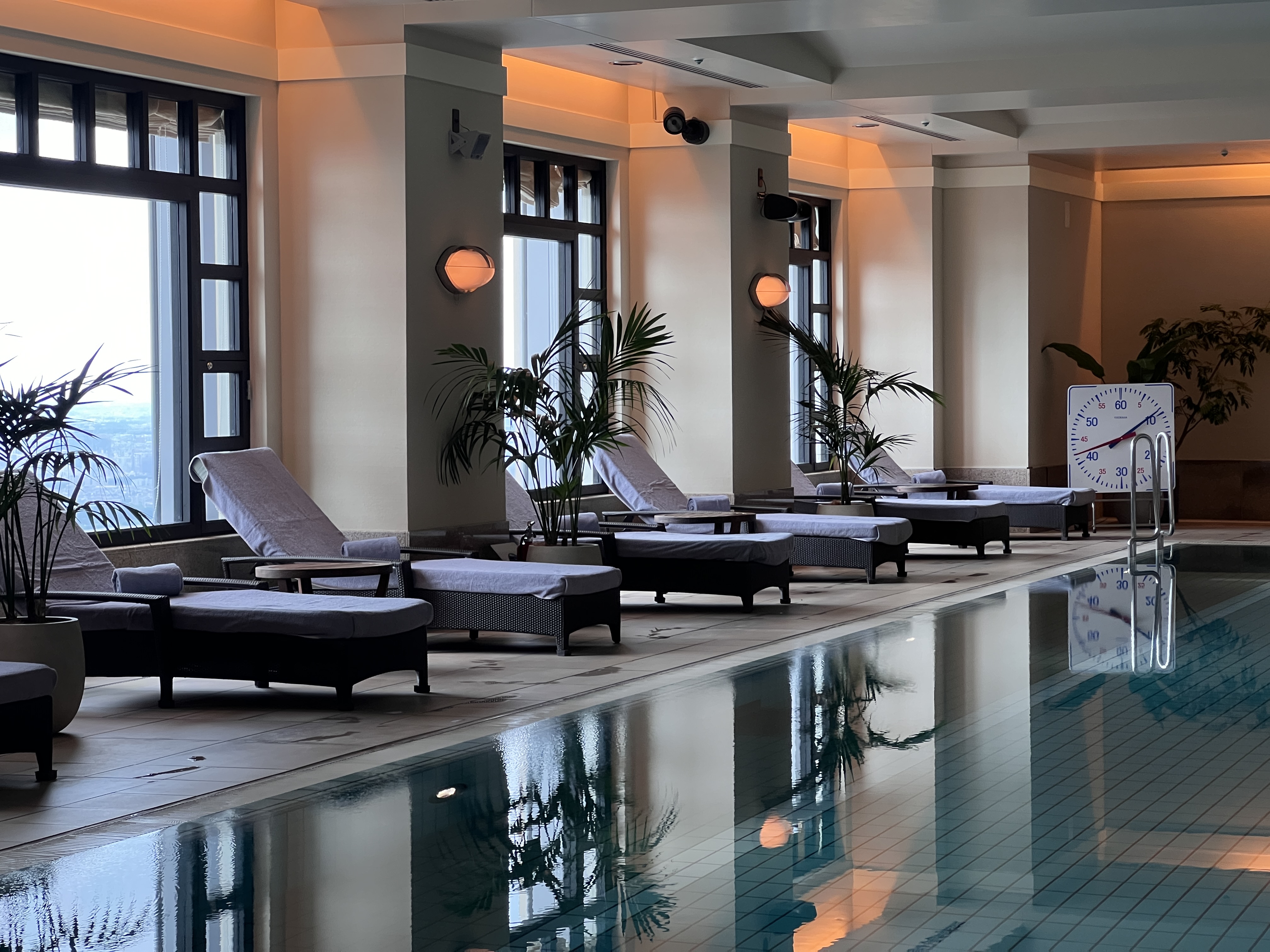 Ritz Carlton Tokyo pool seating Ritz Carlton Tokyo pool seating