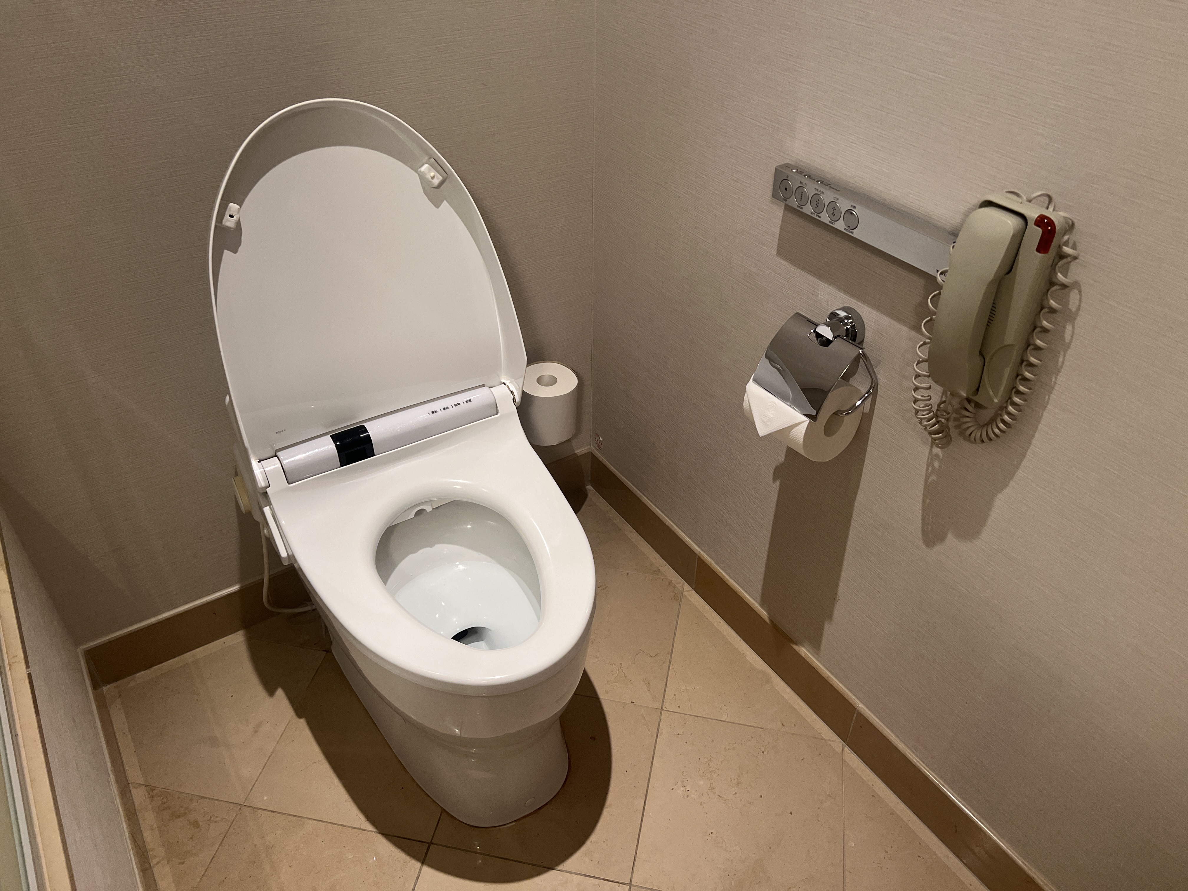 Ritz Carlton Tokyo room toilet with bidet Ritz Carlton Tokyo room toilet with bidet