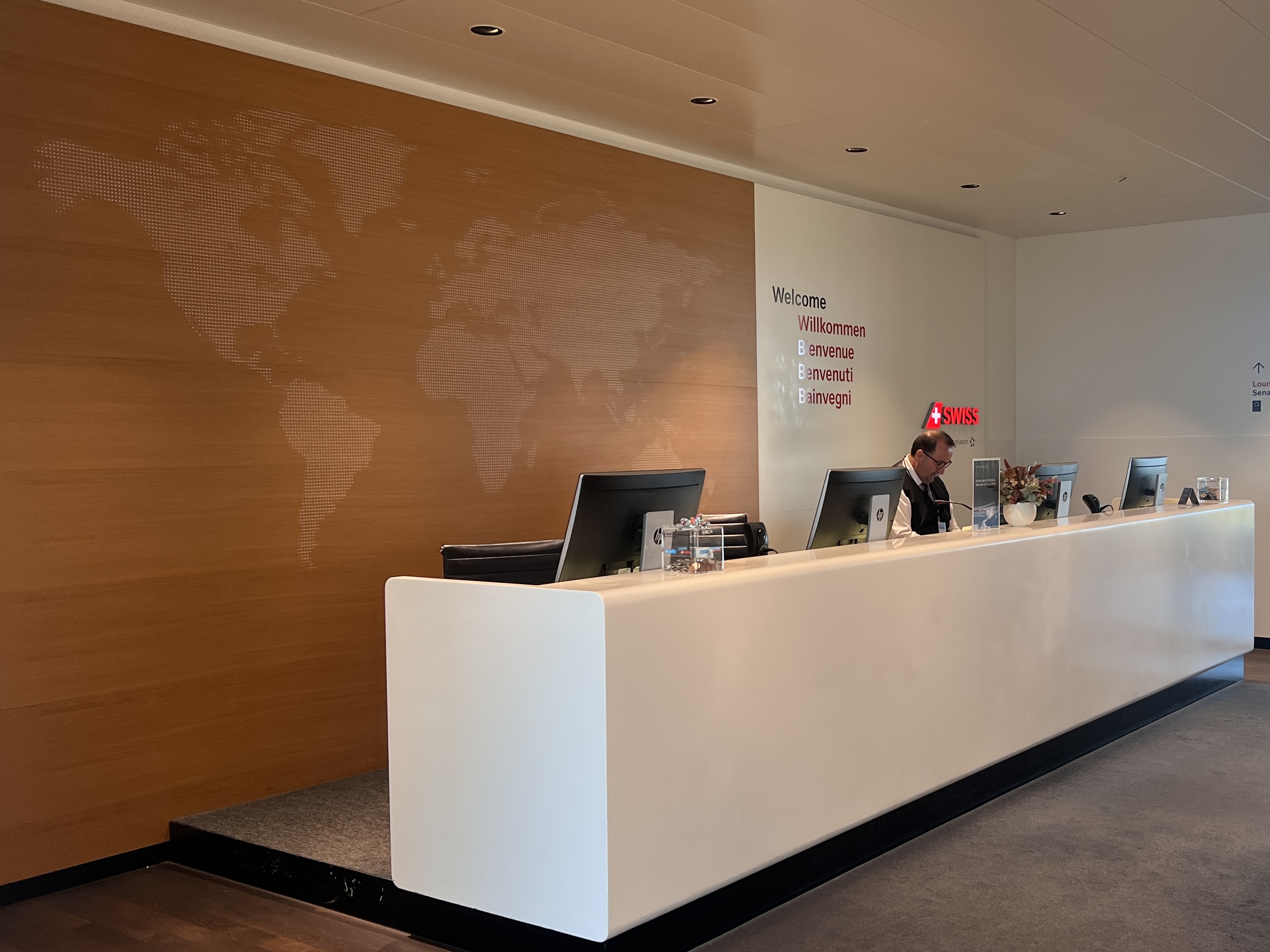 Swiss Business Class Lounge Zurich check in desk Swiss Business Class Lounge Zurich check in desk