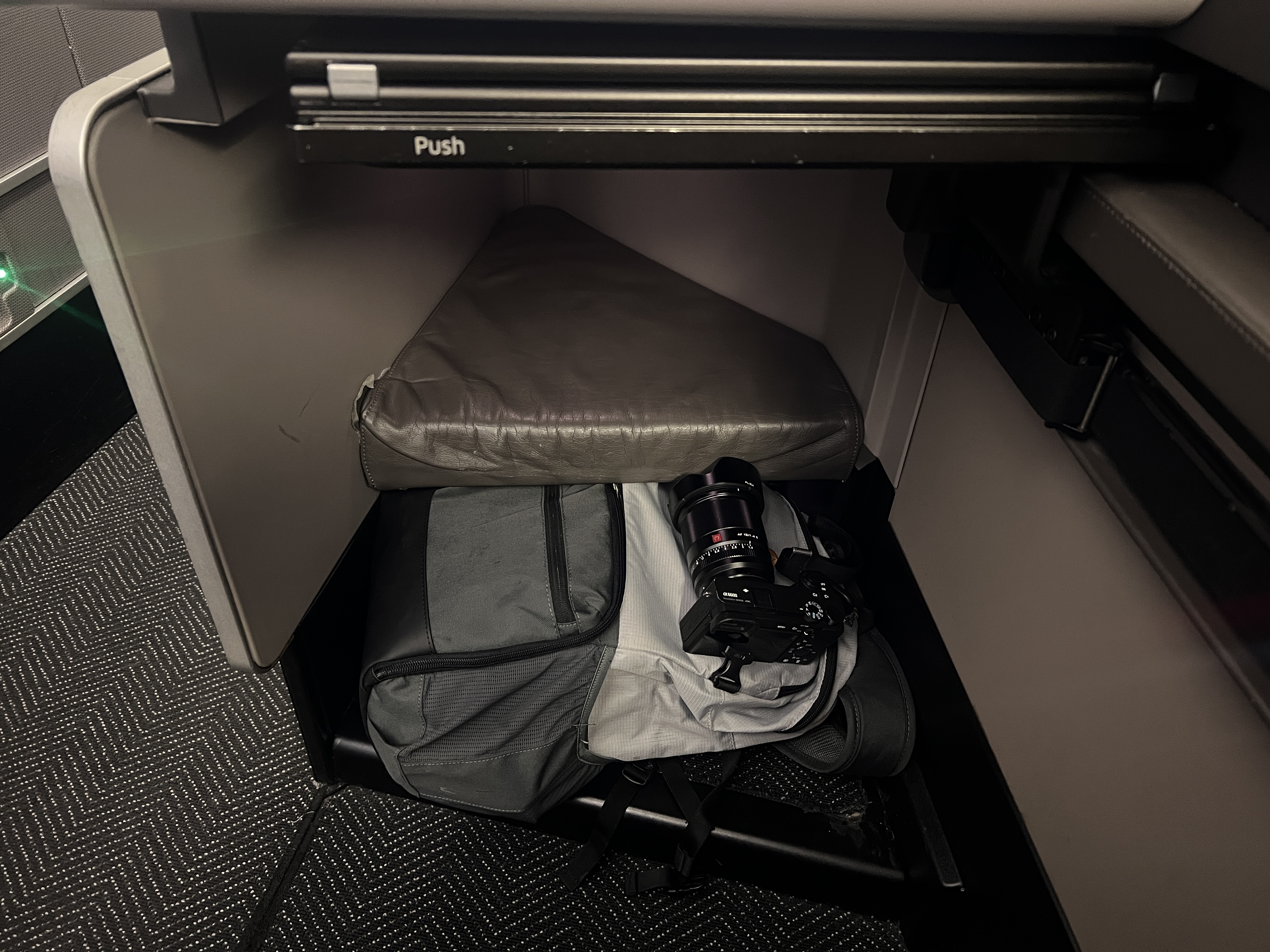 United Polaris 767 300 footwell storage United Polaris 767 300 footwell storage
