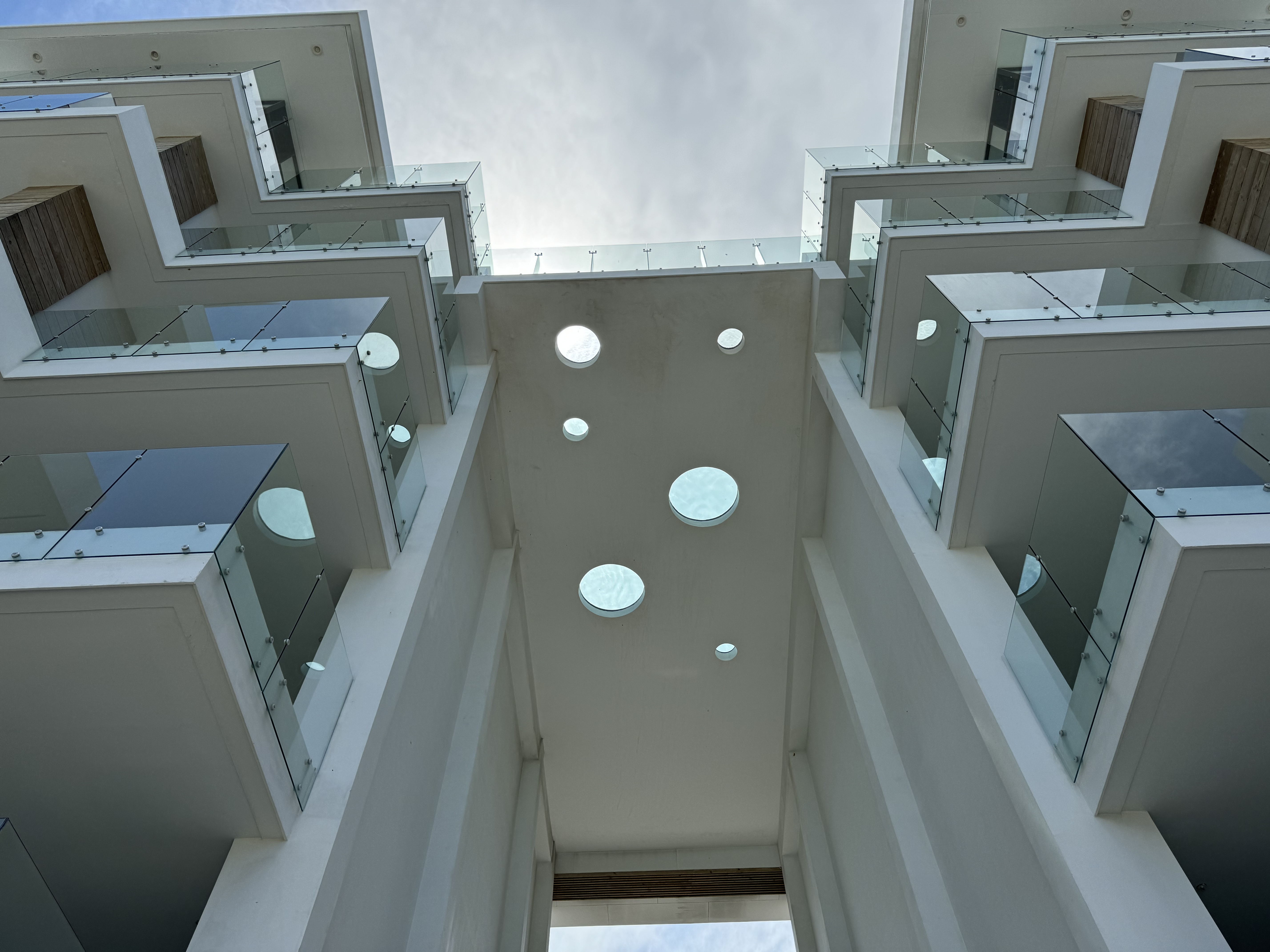 Alaia Belize Autograph Collection rooftop pool view from ground