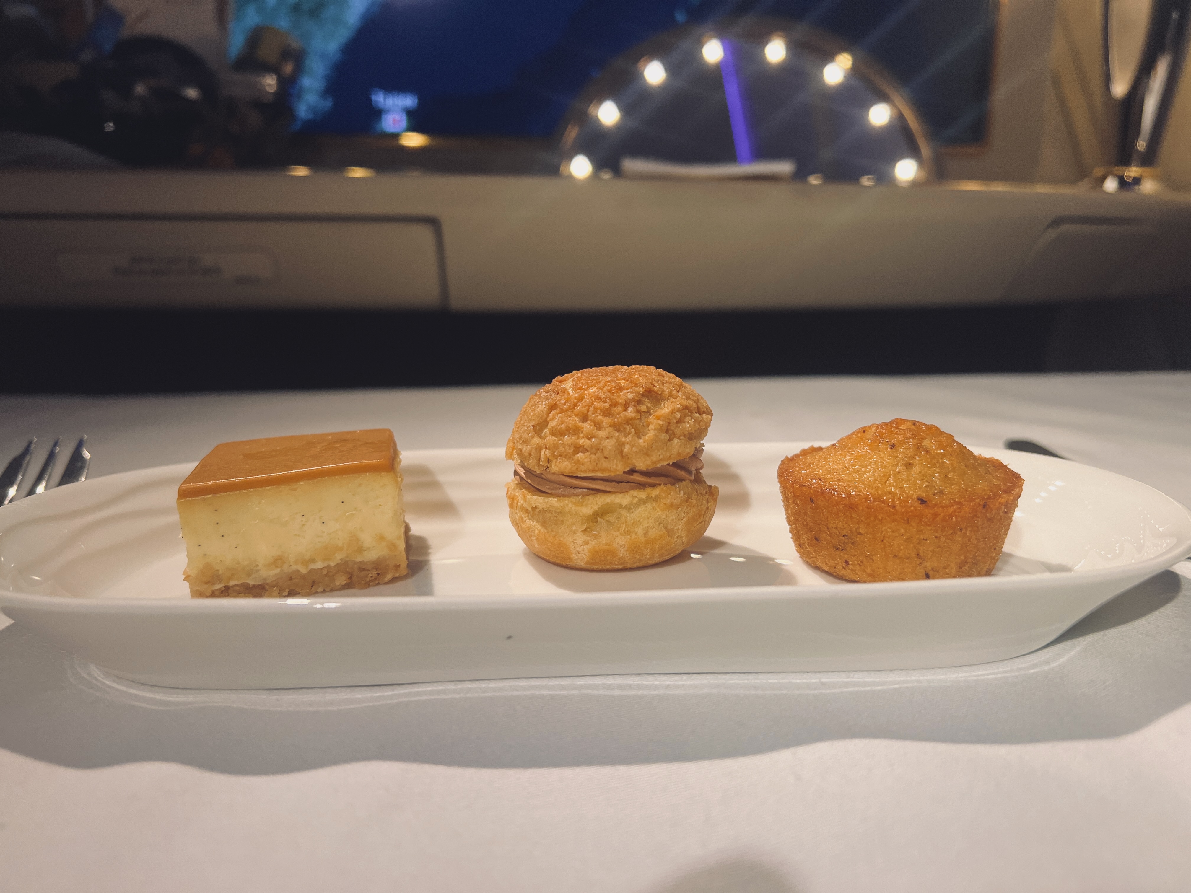 Emirates First A380 dessert Emirates First A380 dessert