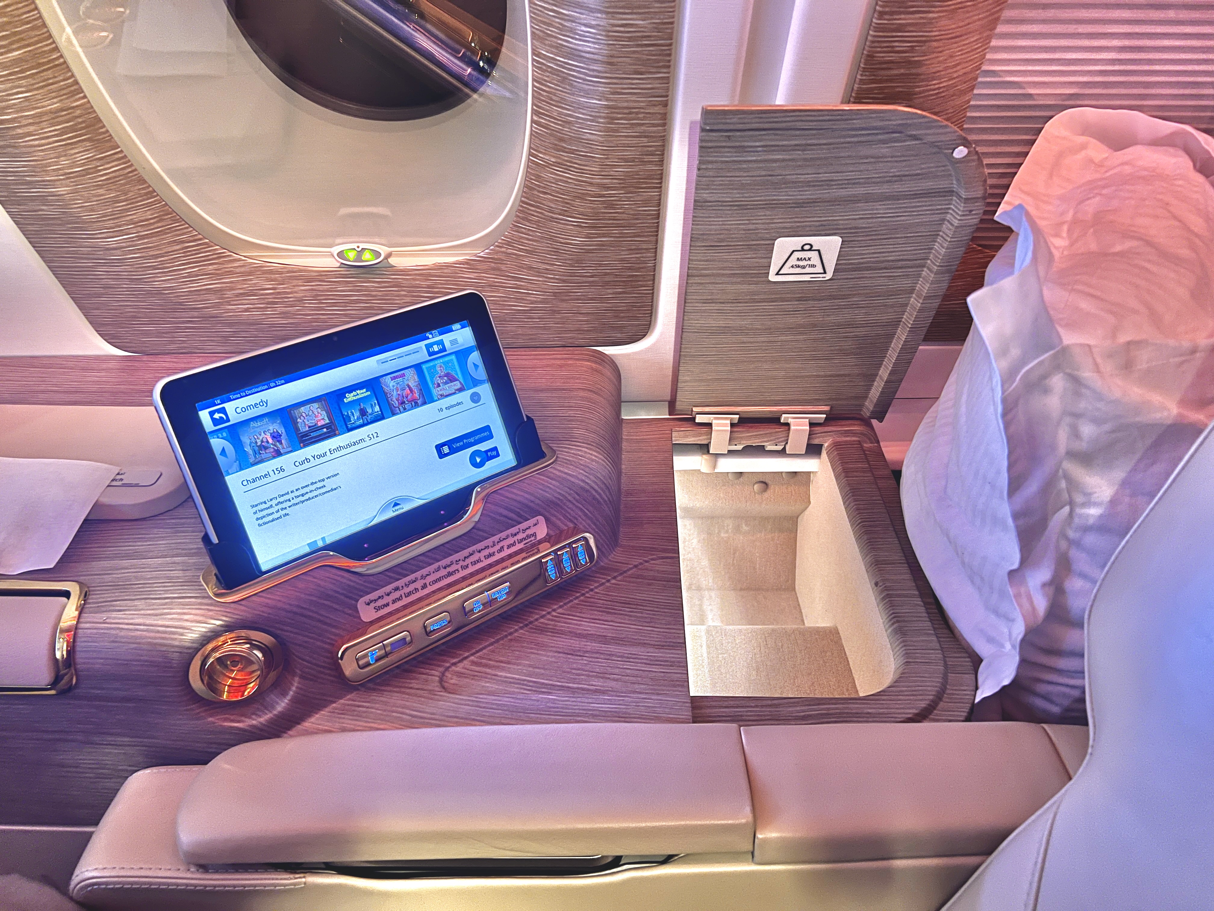 Emirates First A380 tablet and storage space Emirates First A380 tablet and storage space
