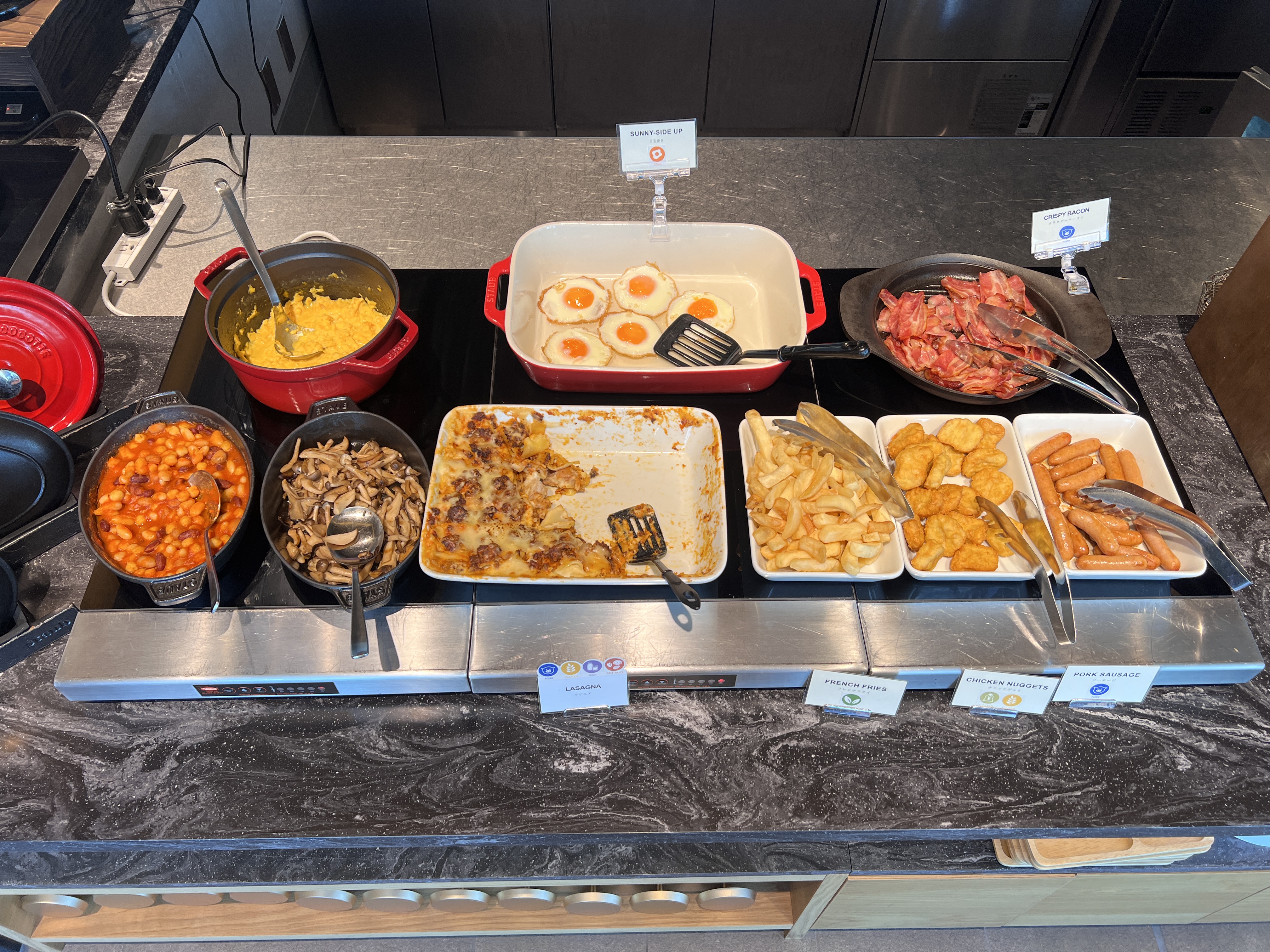 Hyatt House Tokyo Shibuya breakfast hot food Hyatt House Tokyo Shibuya breakfast hot food